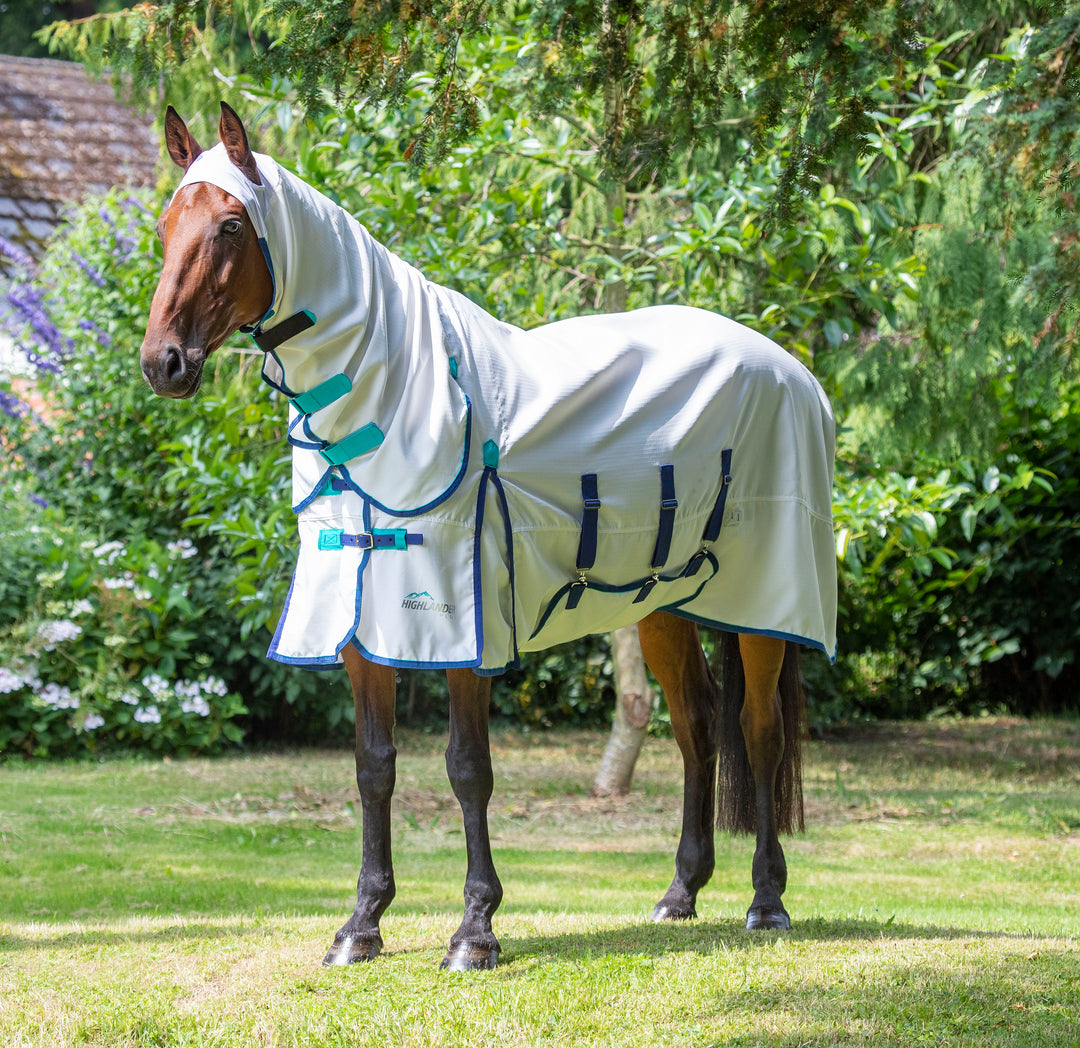 This way you ensure that your horse is well protected against insects!
