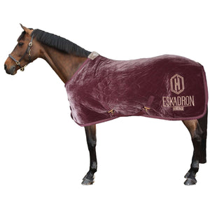 Eskadron Sweat Rug Heritage Velvet Cassis