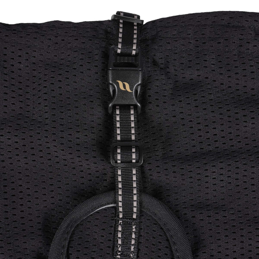 Back on Track Mesh Rug Black