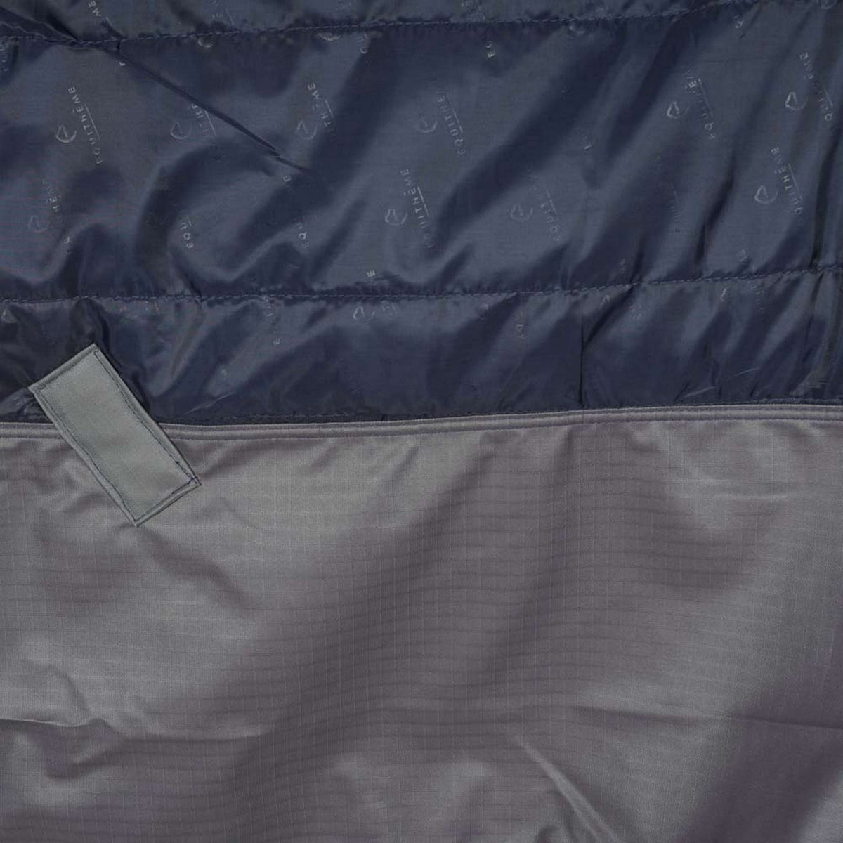 EQUITHÈME Rain Rug Tyrex 600D 50g Navy/Grey Dots