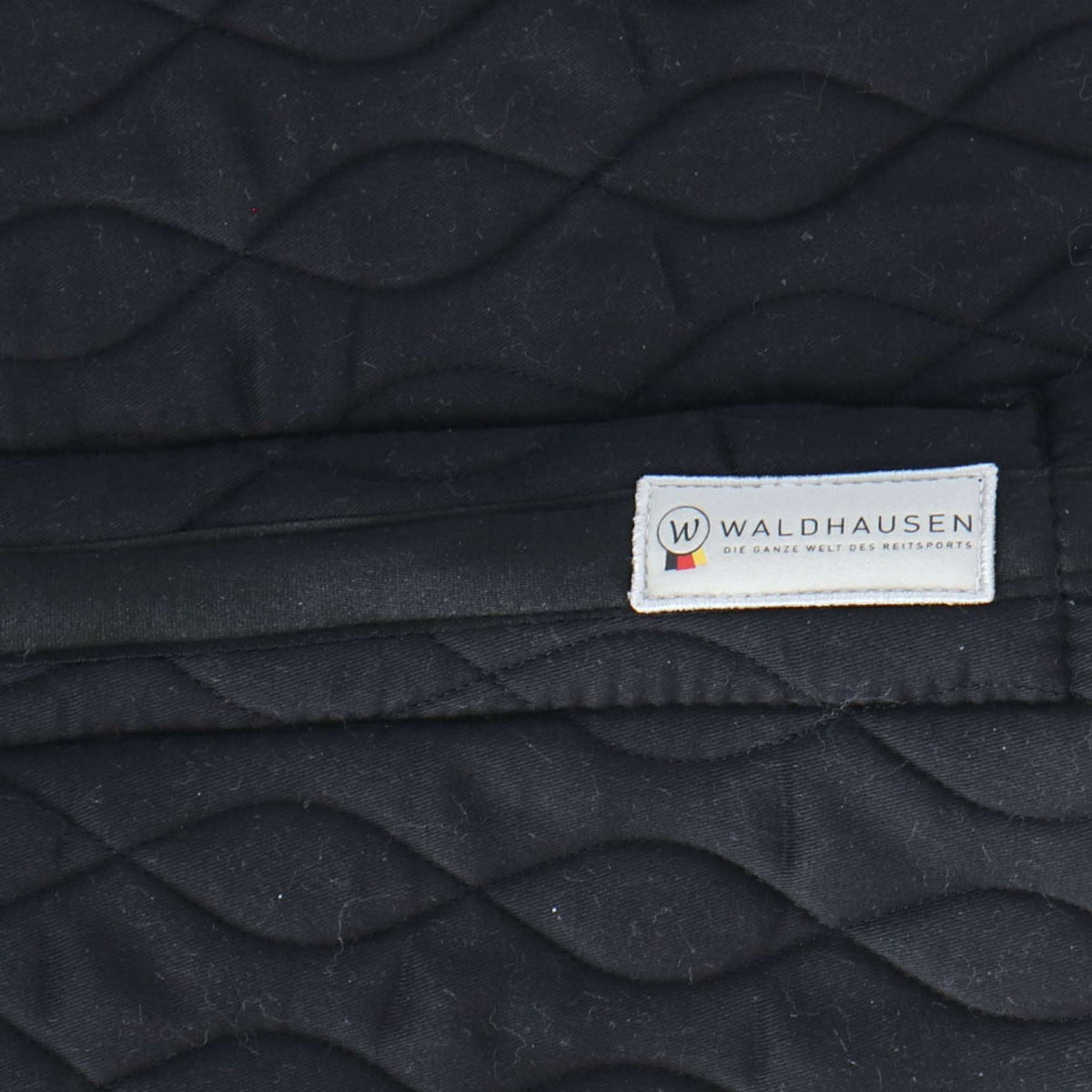 Waldhausen Saddlepad Mailand Sheepskin Dressage Black