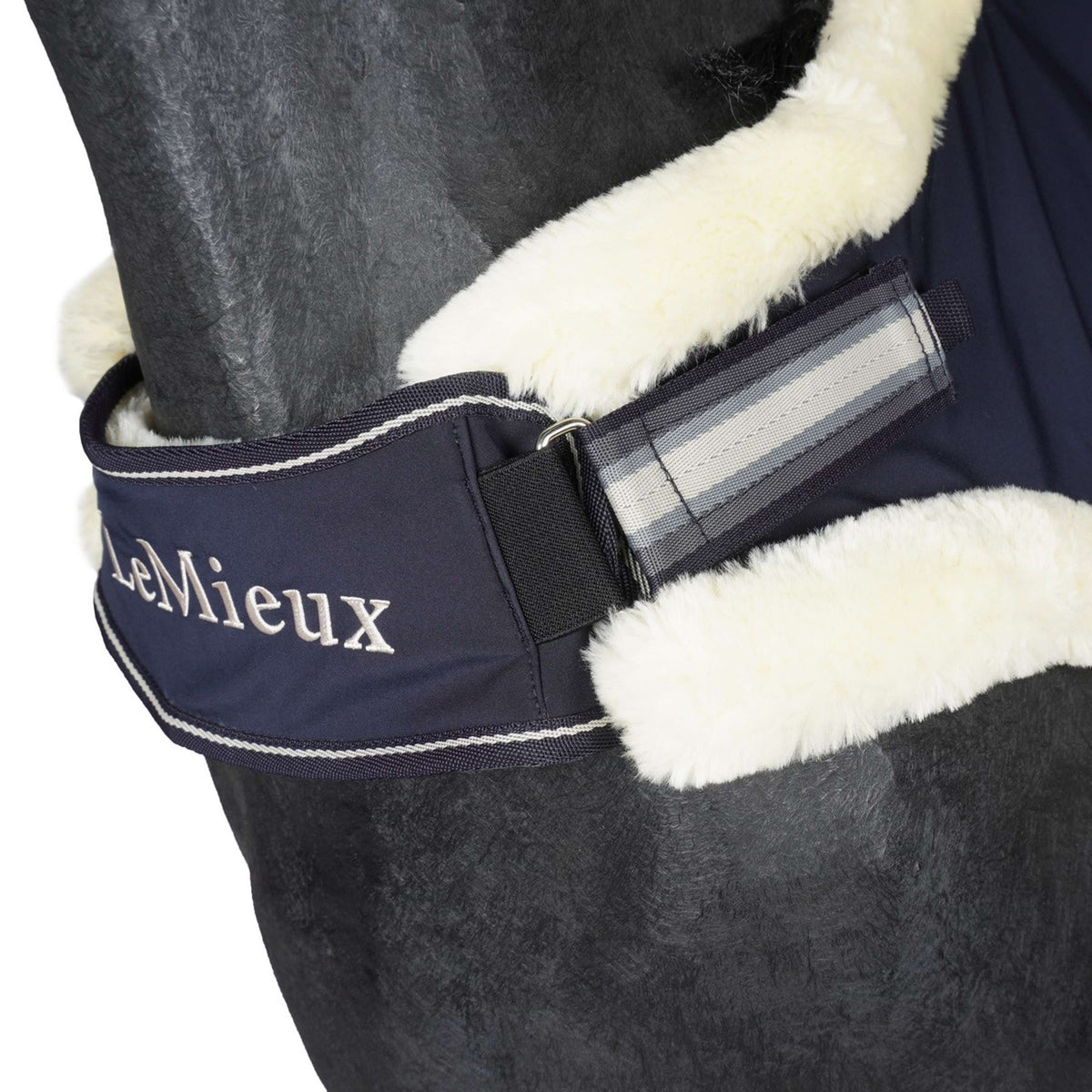 LeMieux Step Mill Rug Navy