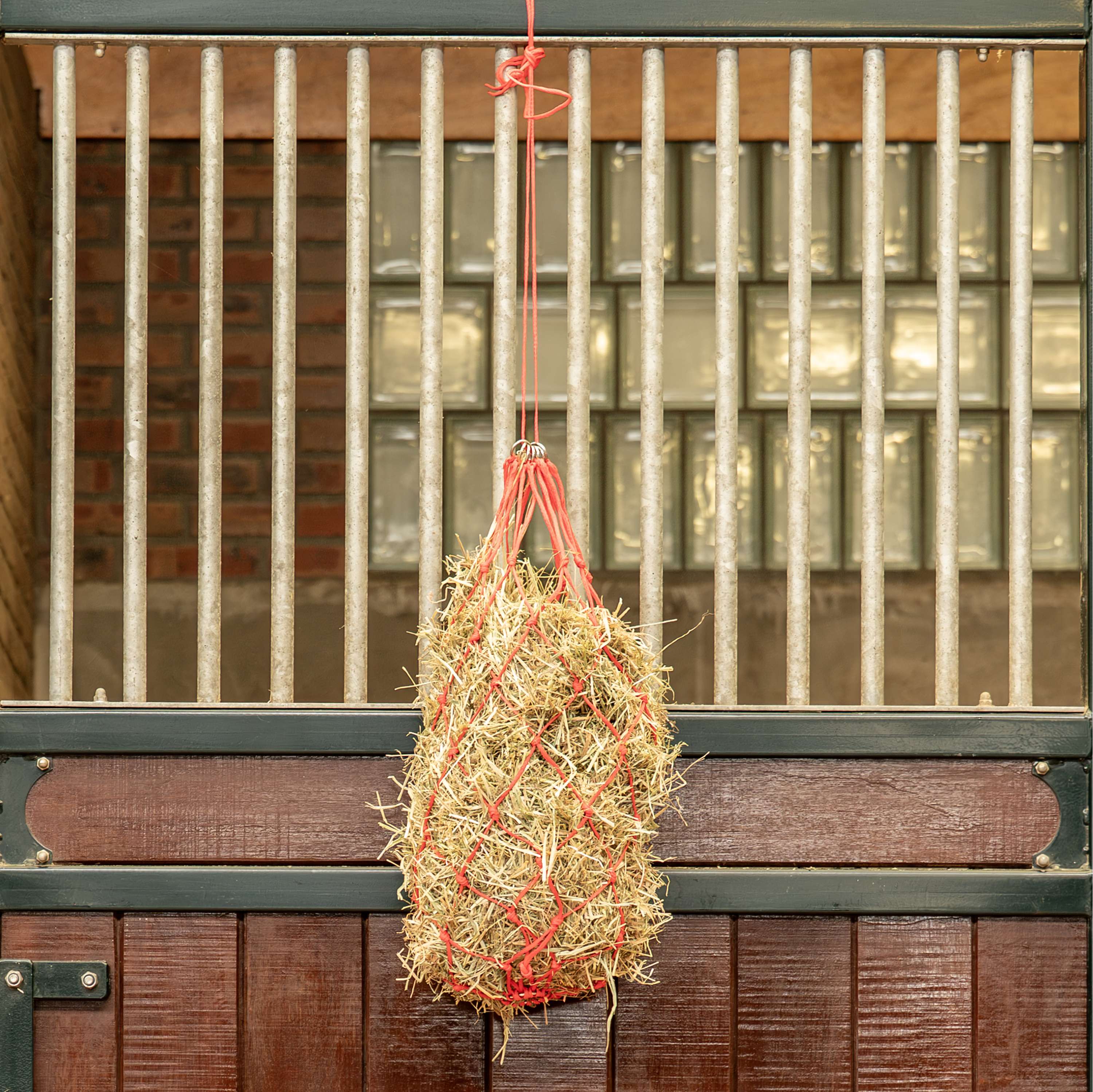 Agradi Horse Hay Net Standaard Coarse Mesh 8x8cm Red