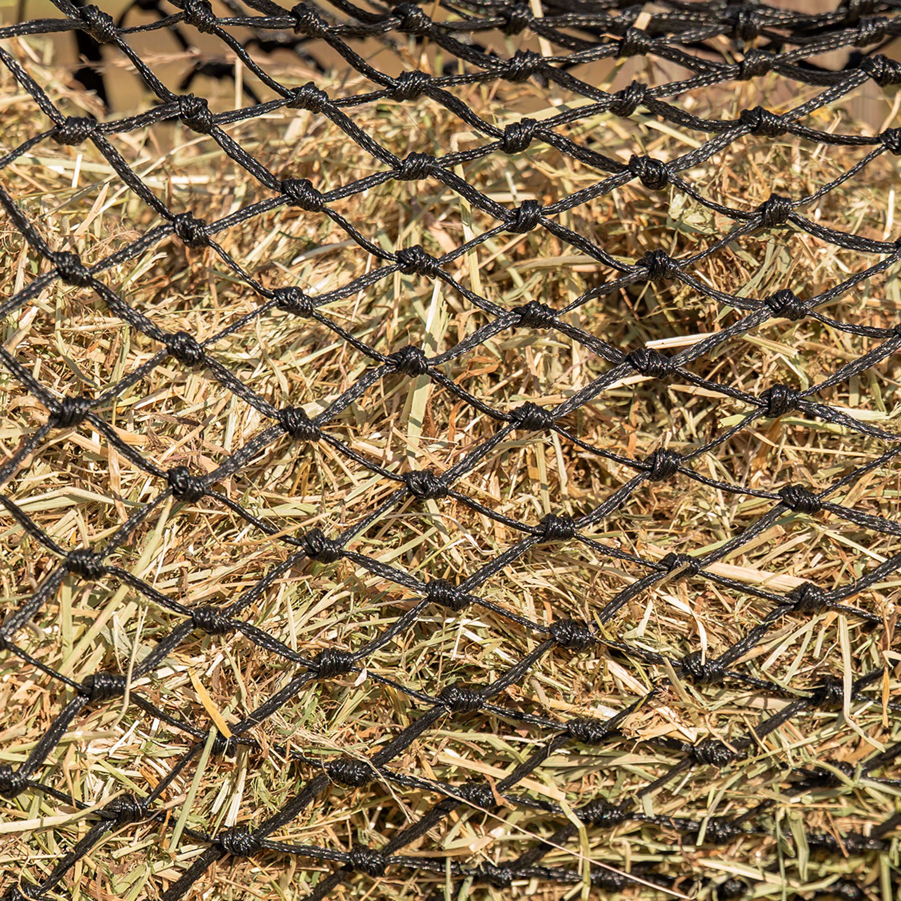 Agradi Horse Hay Net Tunnel Shape Maas 5x5cm Black