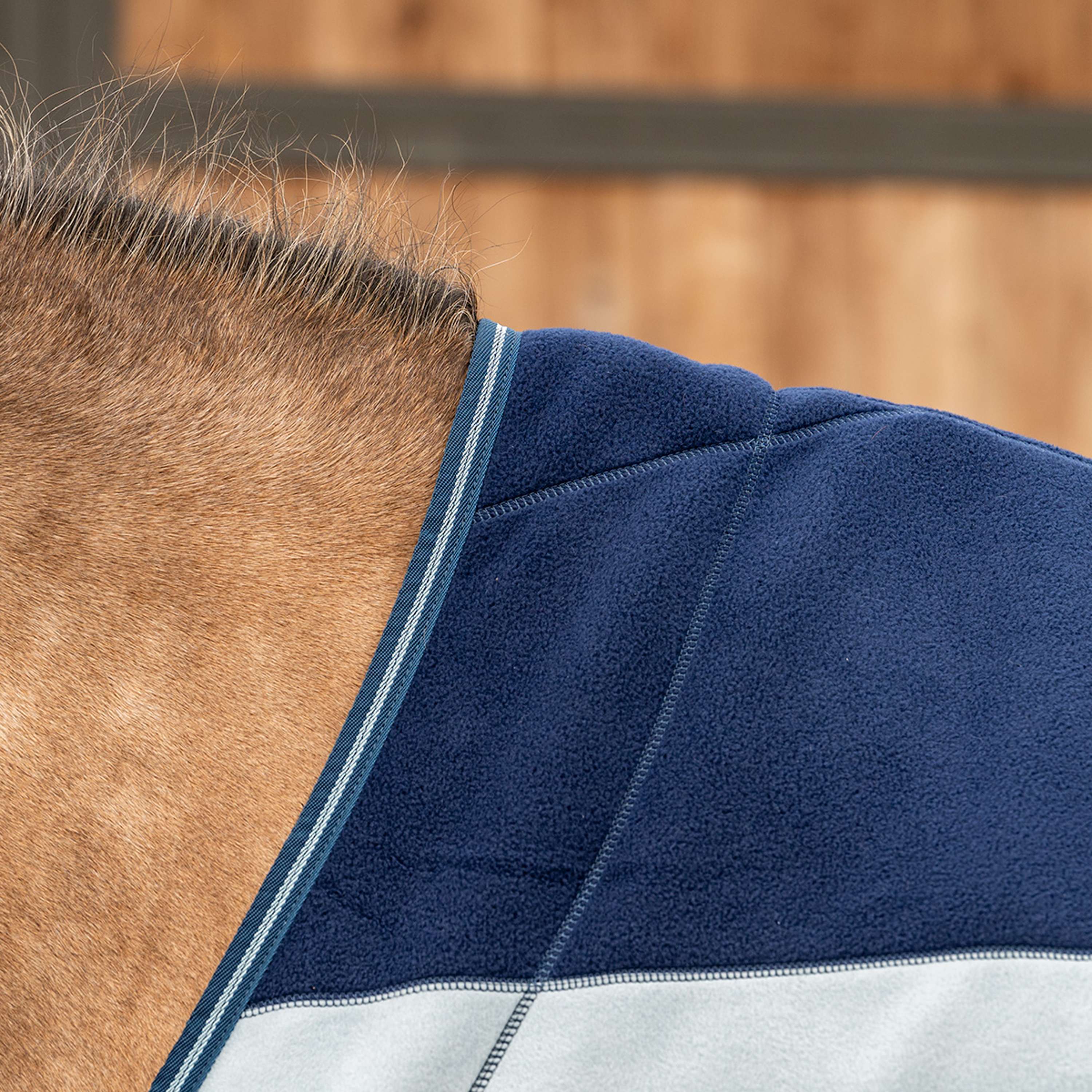 Velder Horsewear Premium Deluxe Fleece Cooler Rug Navy