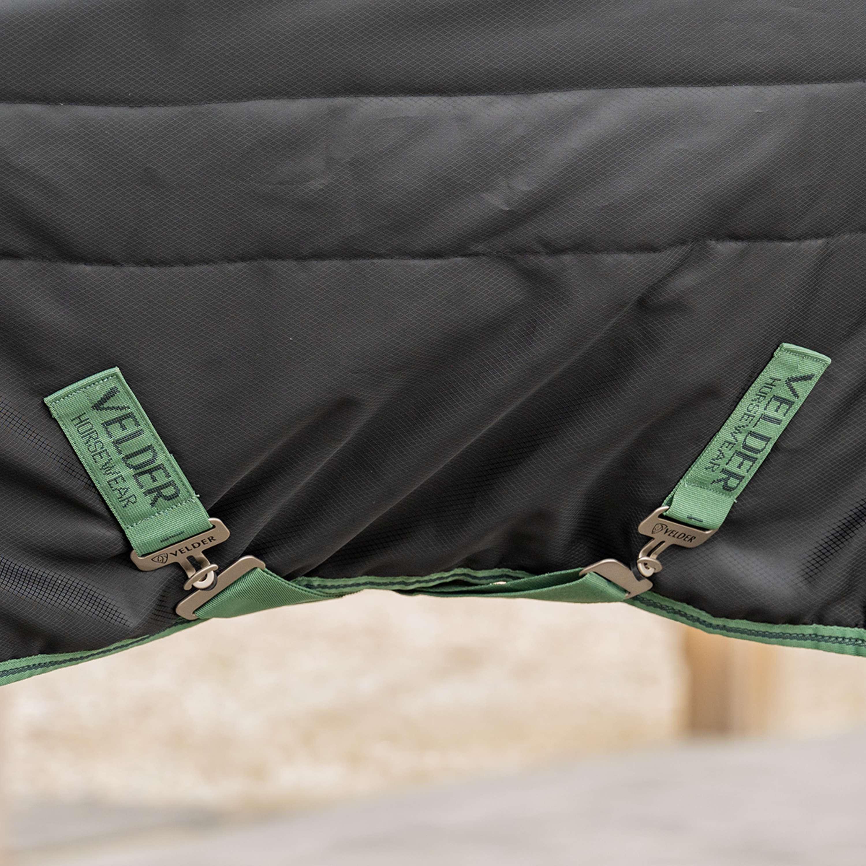 Velder Horsewear Premium Stable Rug 210D 100g Black
