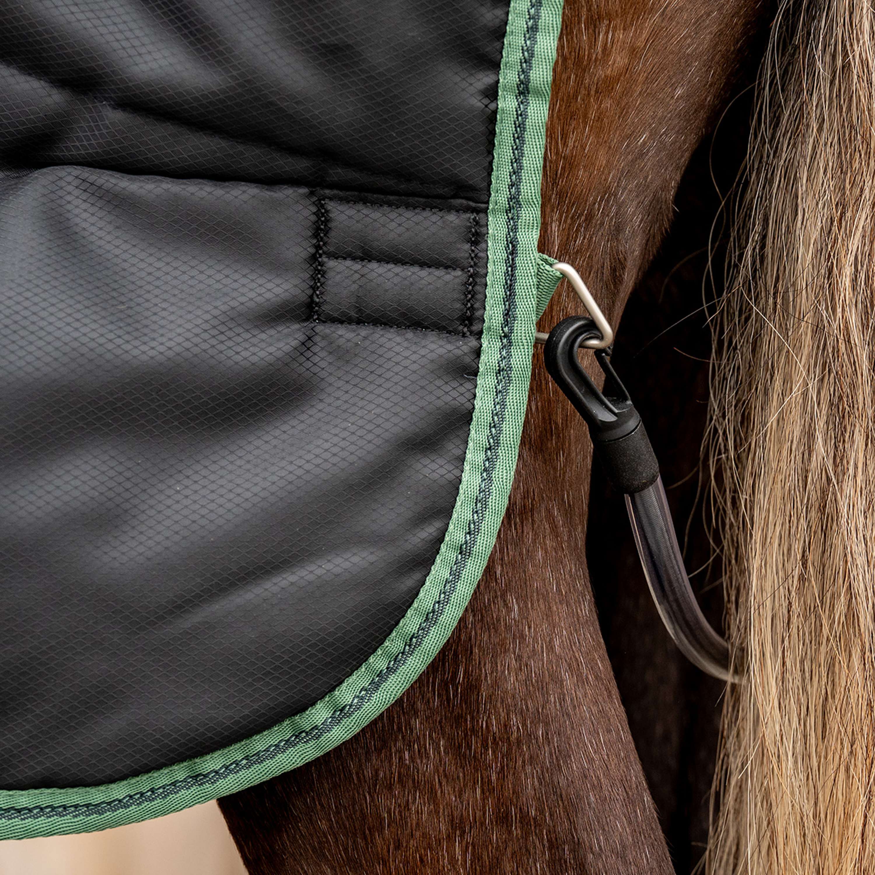 Velder Horsewear Premium Stable Rug 210D 100g Black