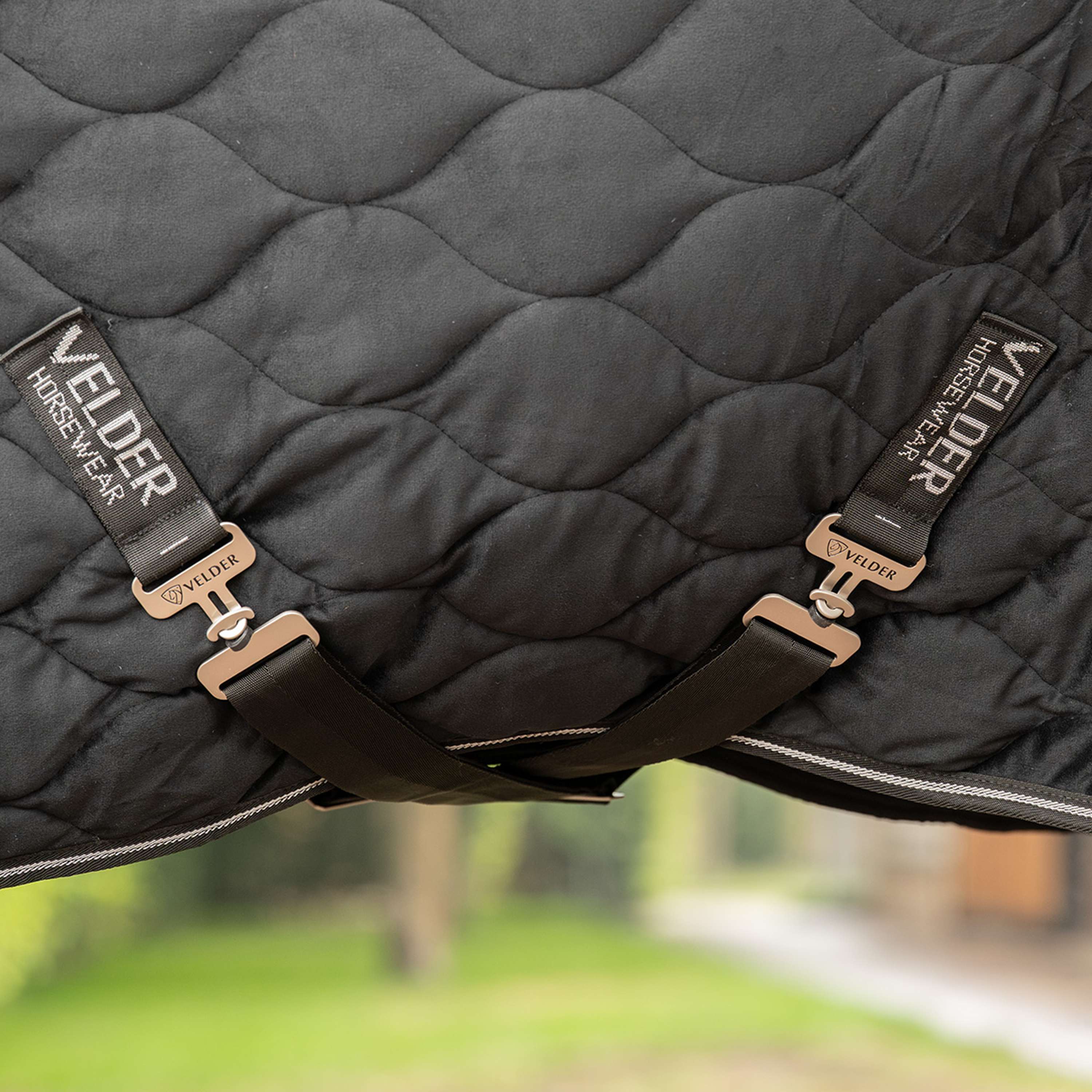 Velder Horsewear Premium Show Rug Satin Glow Black Night