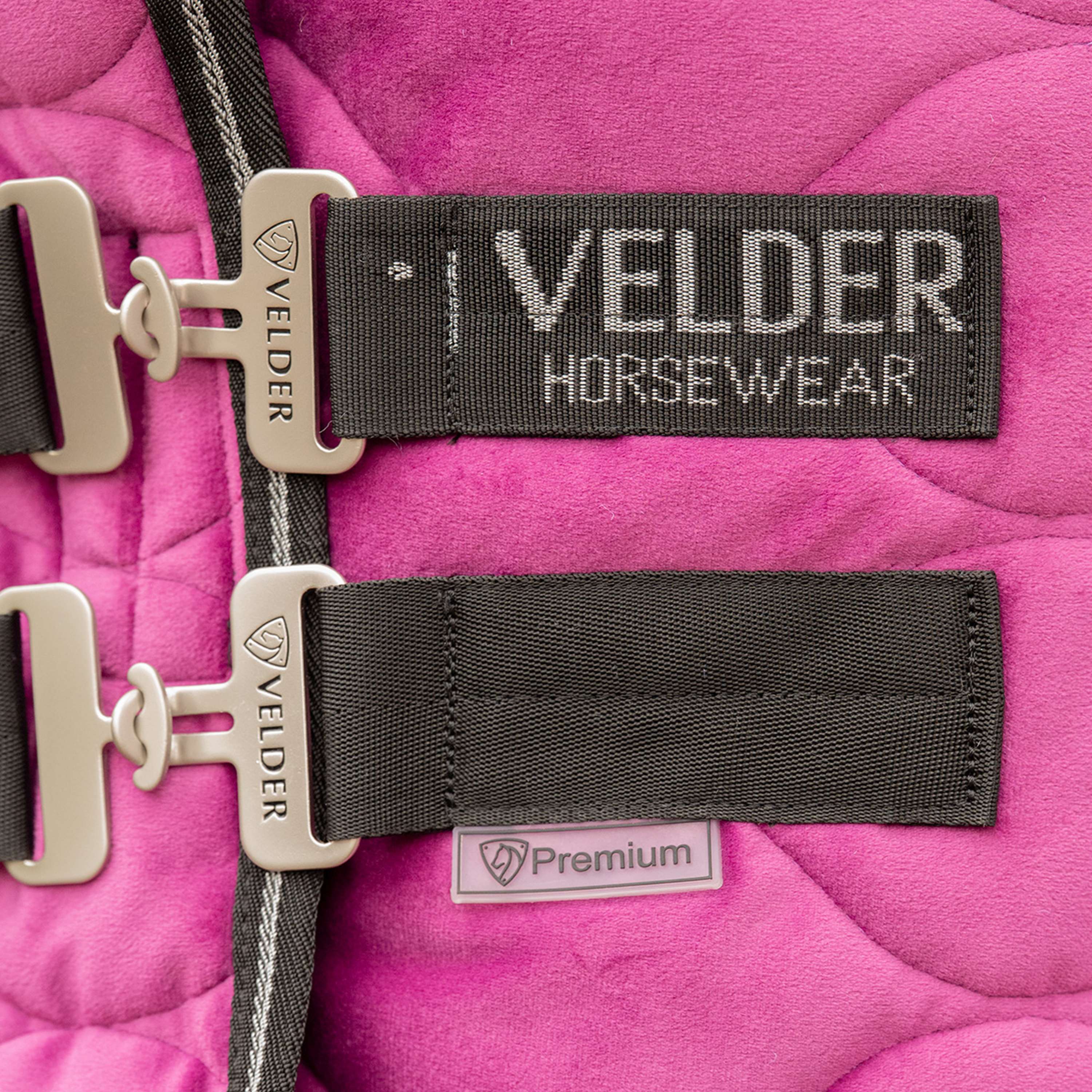 Velder Horsewear Premium Show Rug Satin Glow Dutch Raspberry