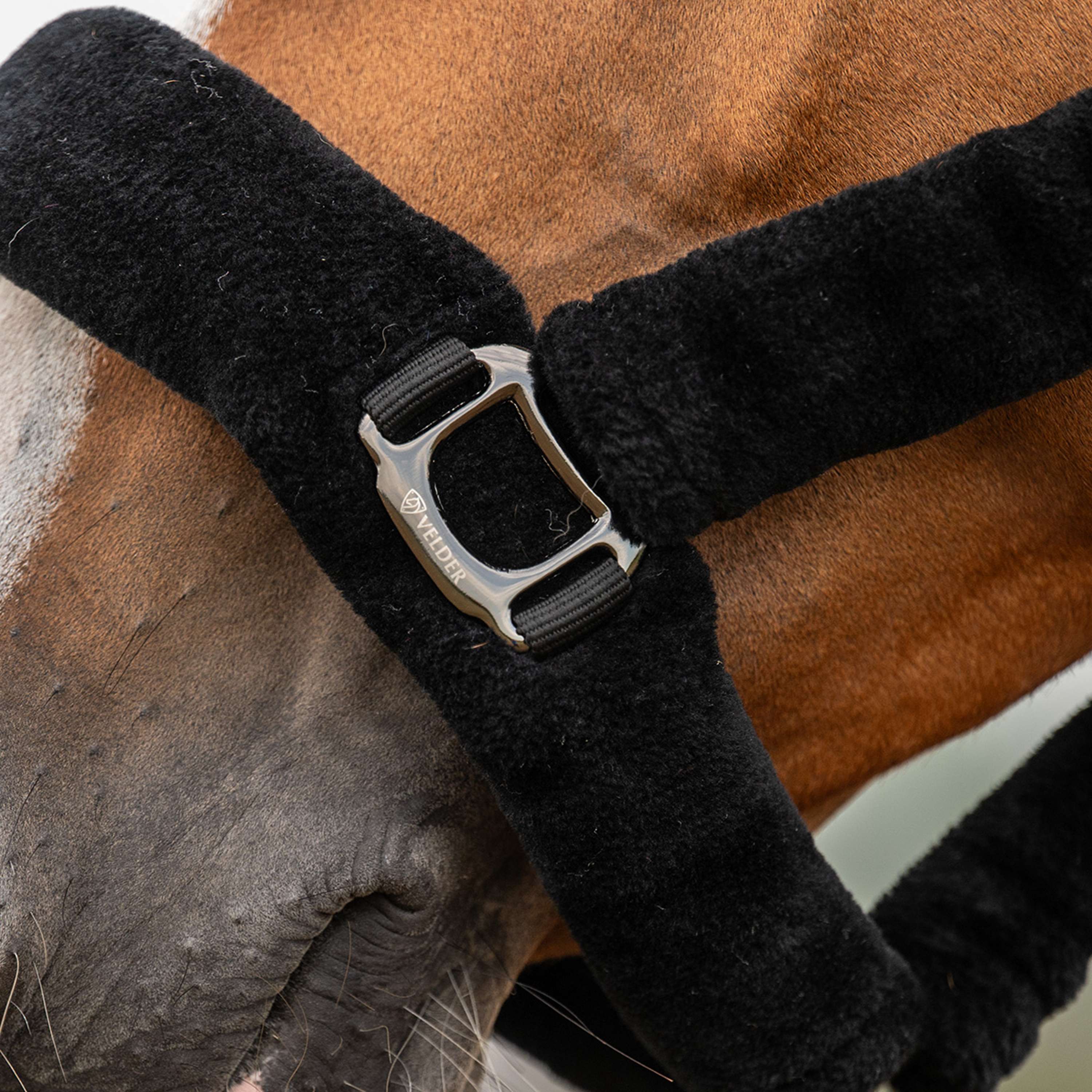 Velder Horsewear Premium Halter Comfort Fur Black