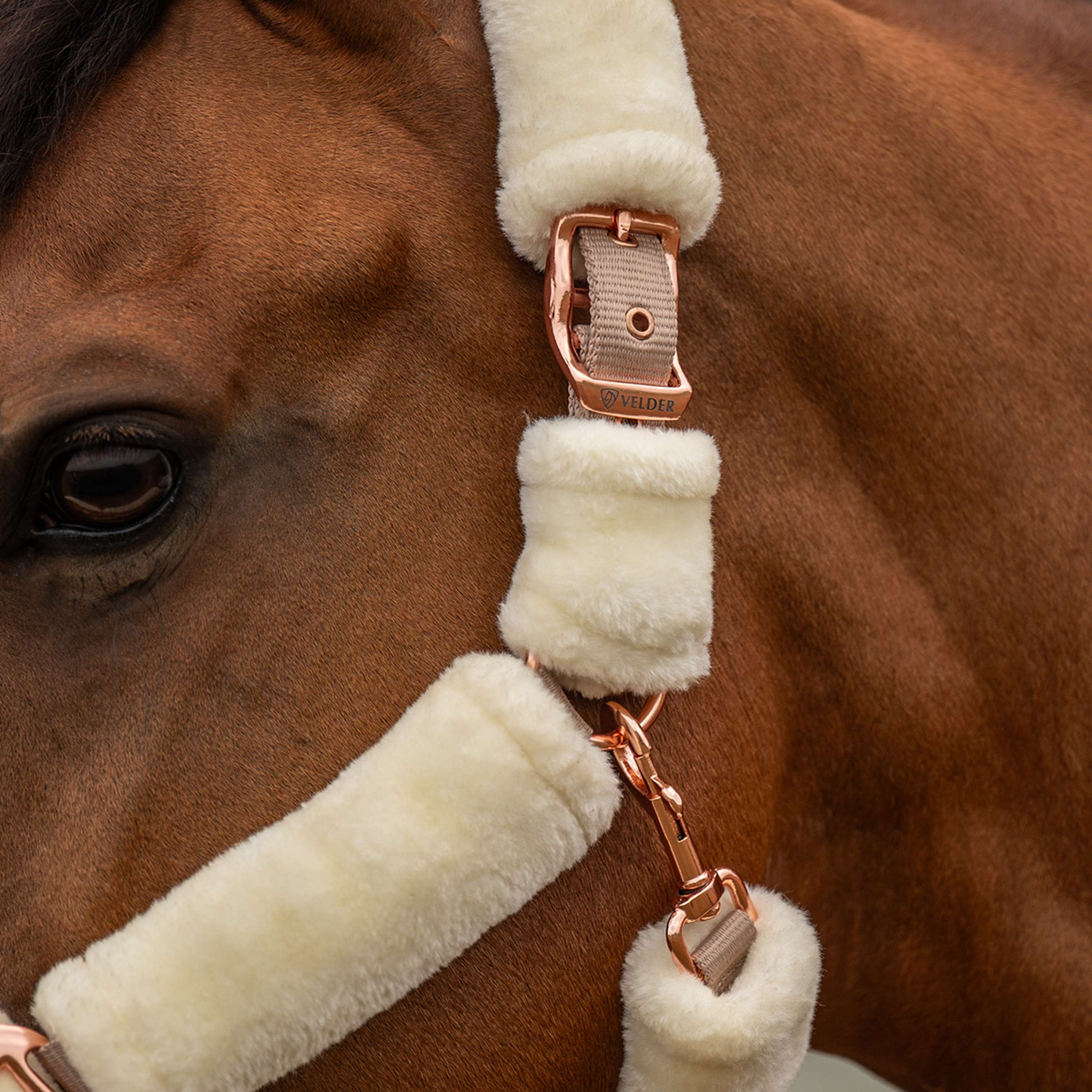 Velder Horsewear Premium Halter Comfort Fur Natural/Rosé