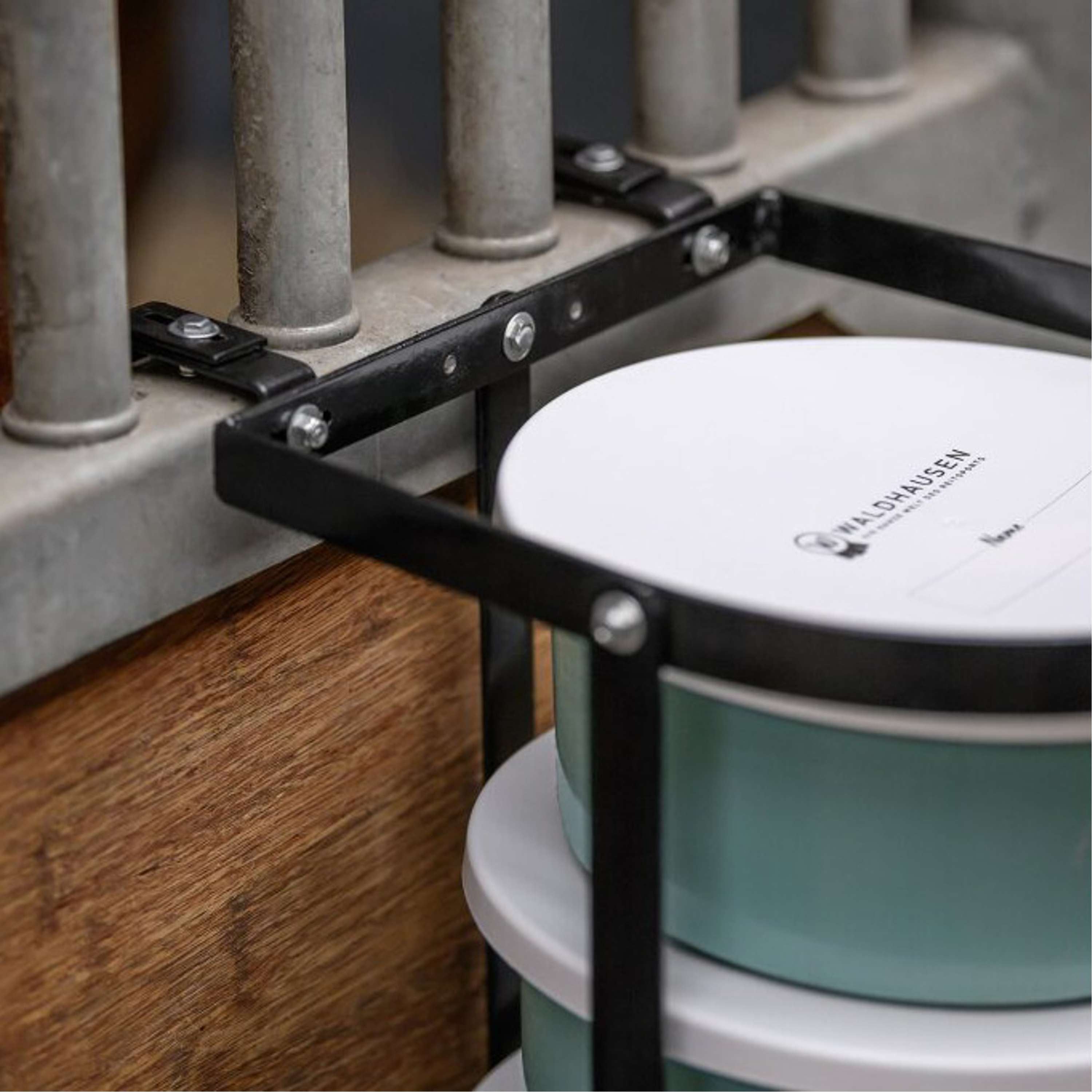 Waldhausen Feeder Holder for 2L containers Black