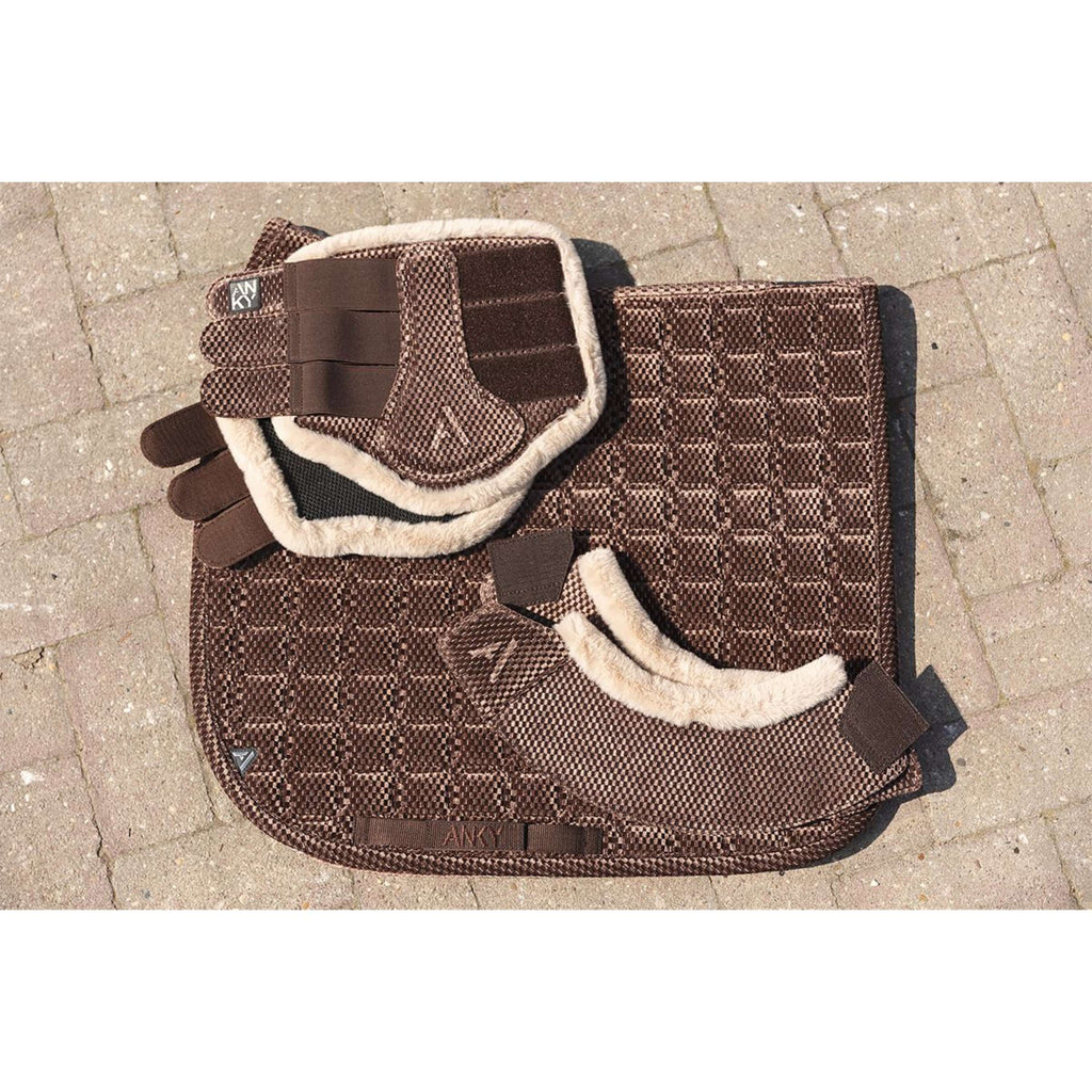 ANKY Saddlepad Check Velvet XB25003 Dressage Deep Taupe