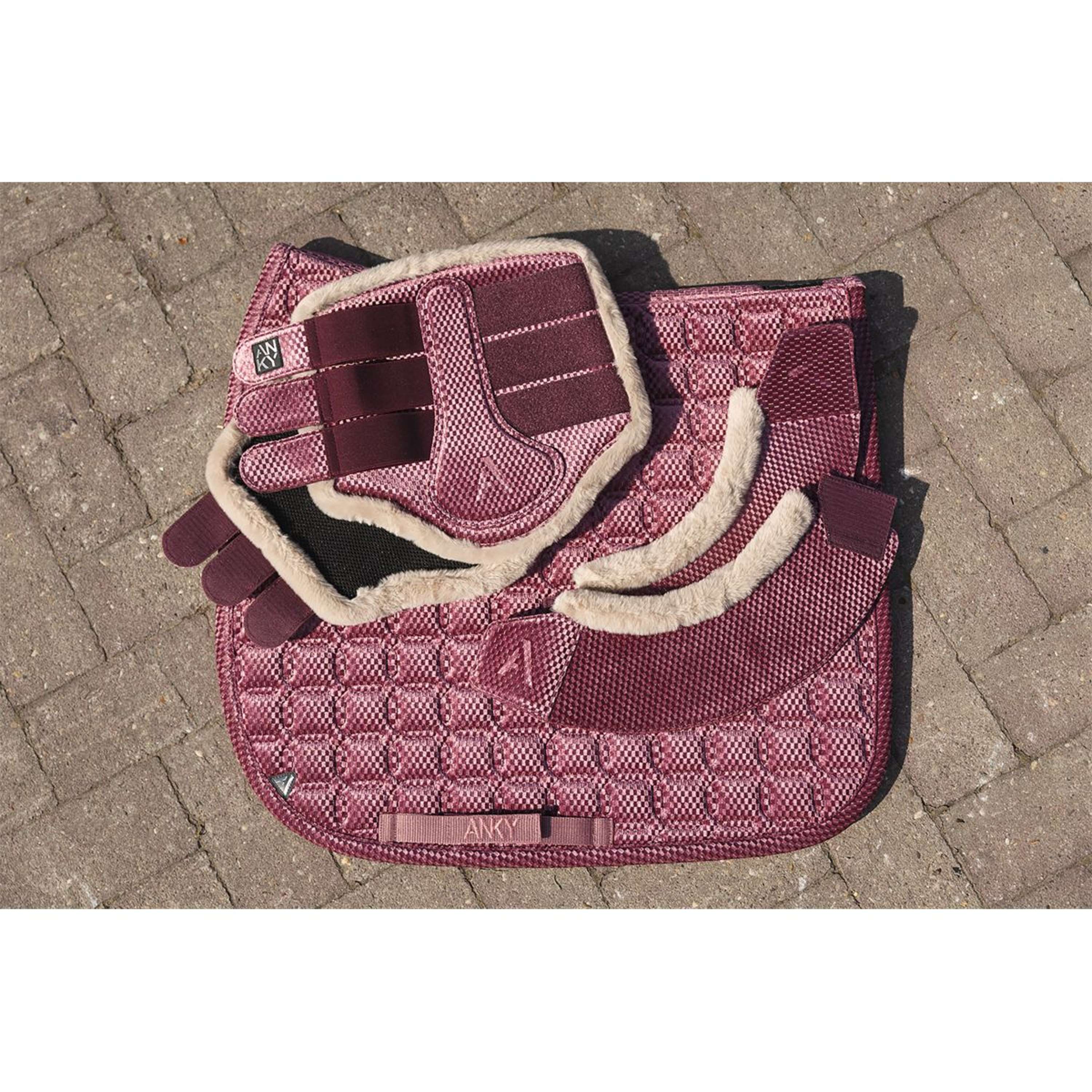 ANKY Saddlepad Check Velvet XB25003 Dressage Mellow Mauve