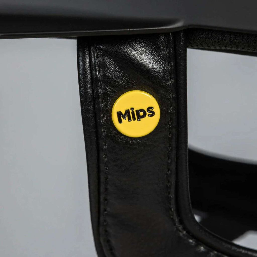 Back on Track Cap Caracas Mips Black