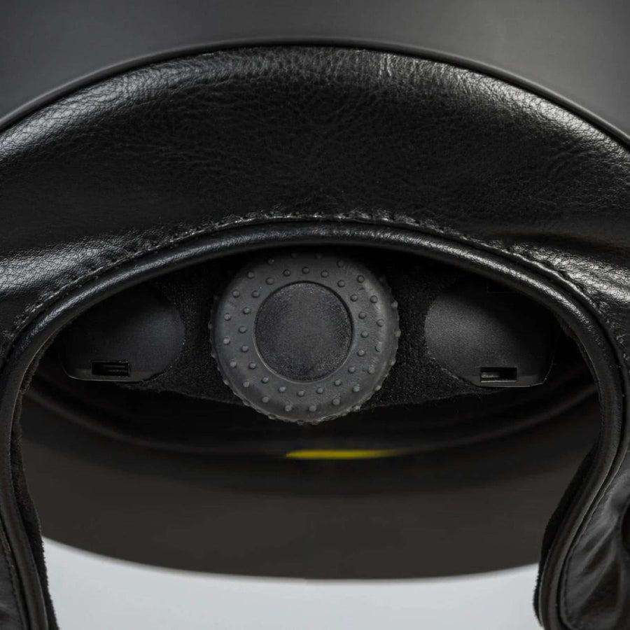 Back on Track Cap Caracas Mips Black