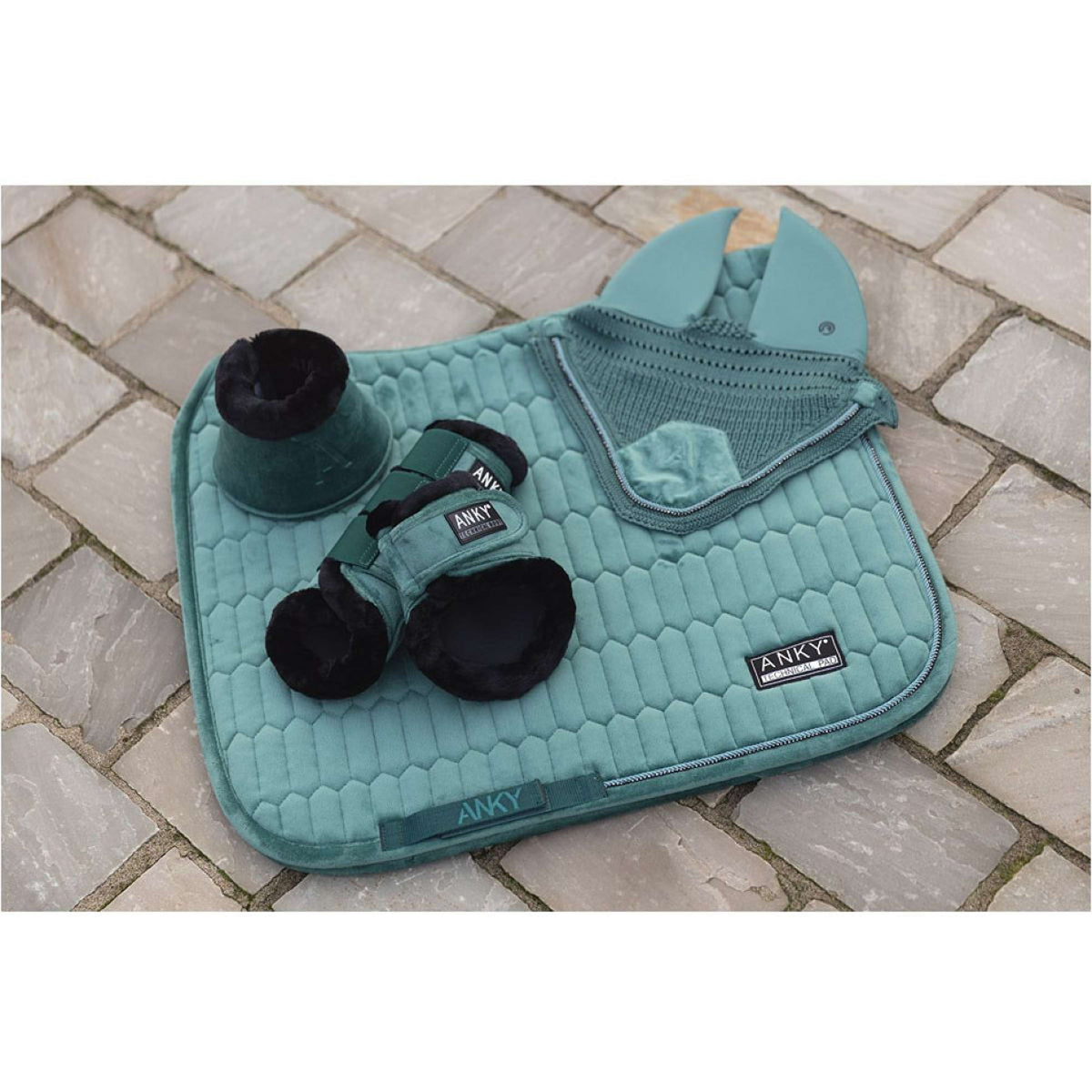 ANKY Saddlepad Velvet XB242112 Dressage Silver Pine