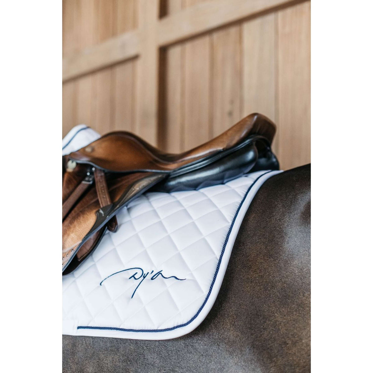 Dyon Saddlepad Diamond Jumping White