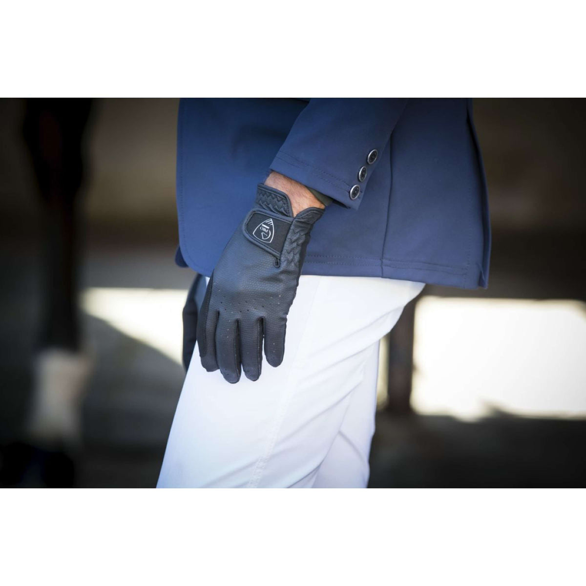 EQUITHÈME Riding Gloves Pro Series Show Black