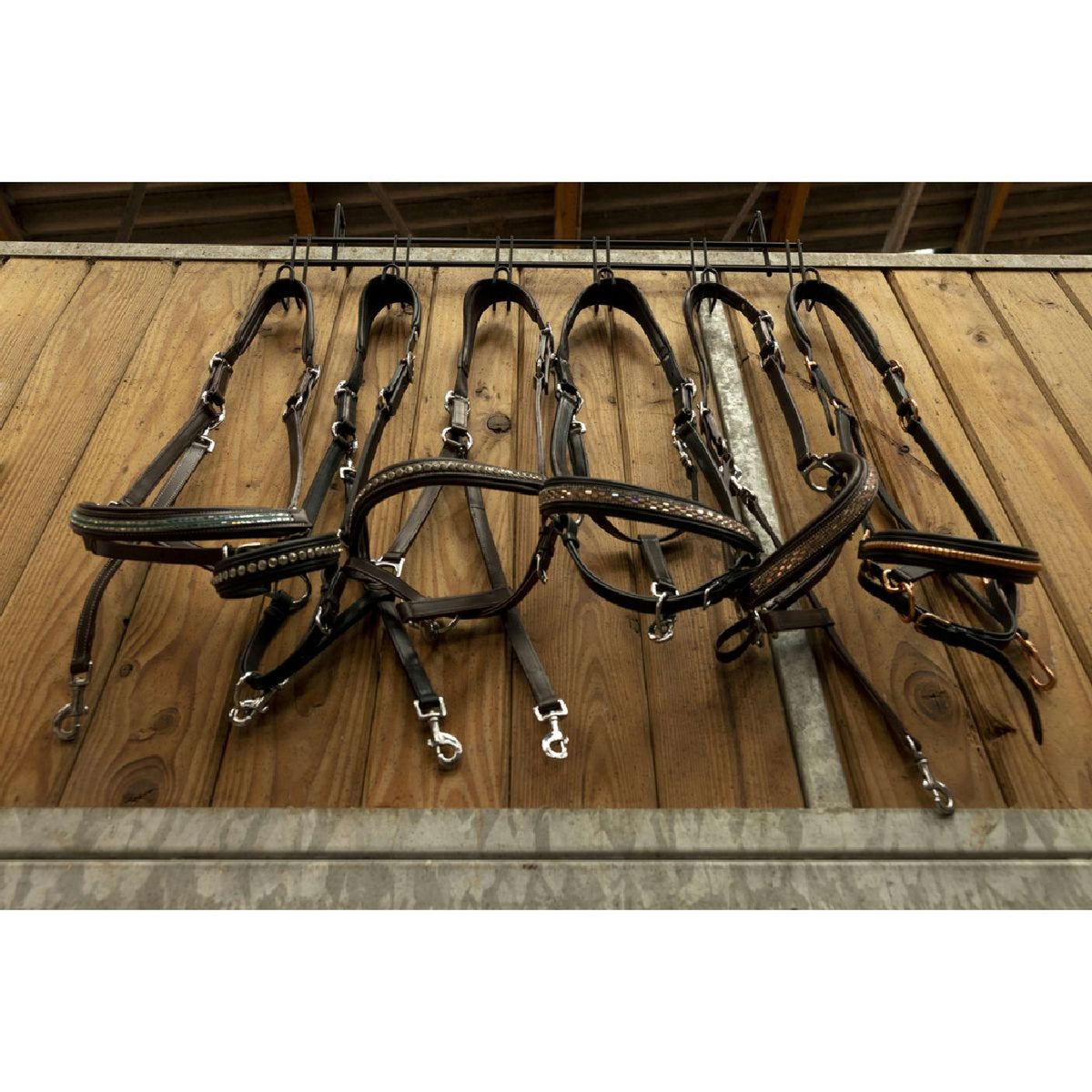 Hippotonic Bridle Hanger with 6 Hooks Black