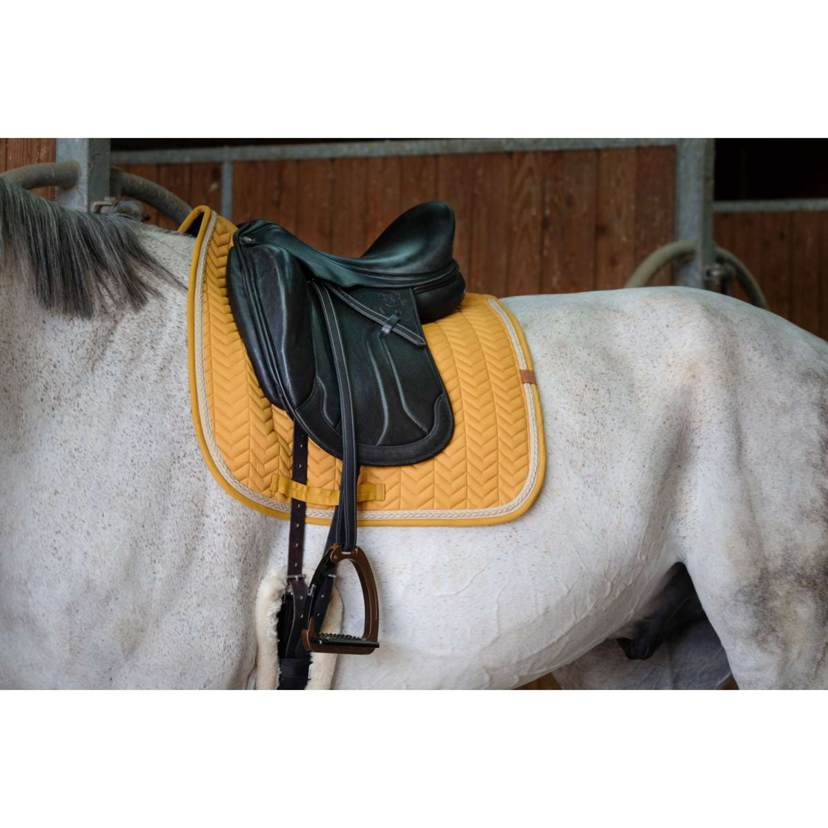 EQUITHÈME Saddlepad Softy Dressage Mustard