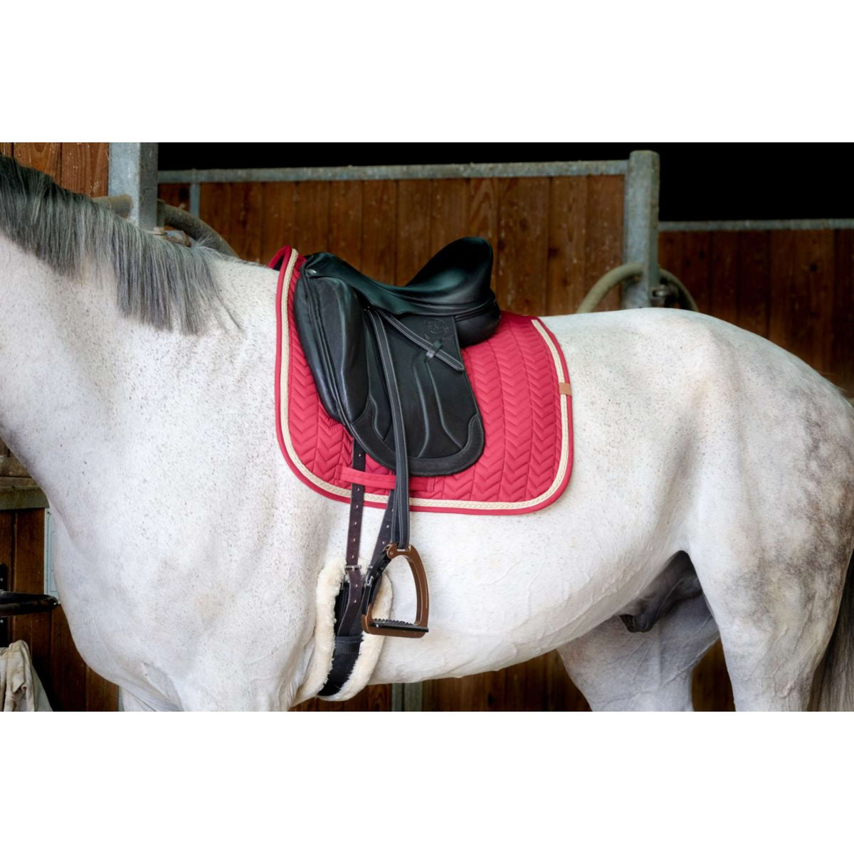 EQUITHÈME Saddlepad Softy Dressage Burgundy