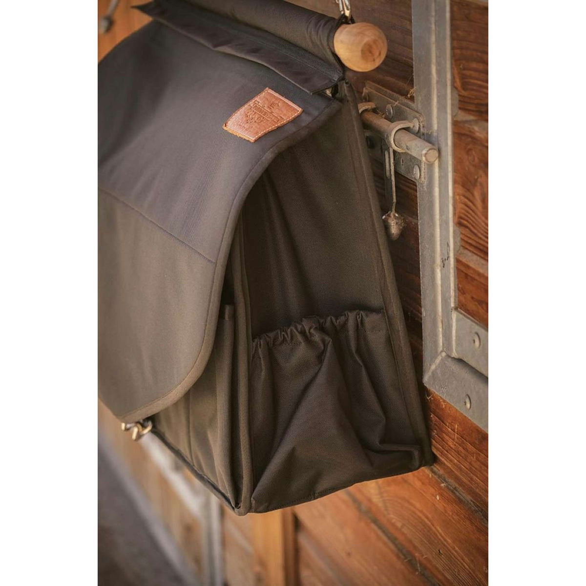 Paddock Stable Bag Black