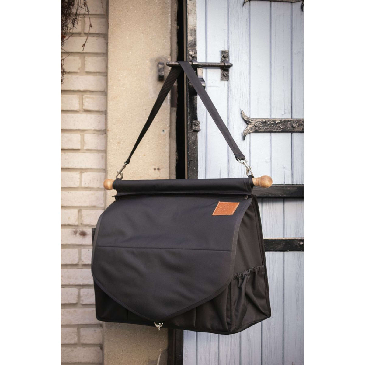 Paddock Stable Bag Black