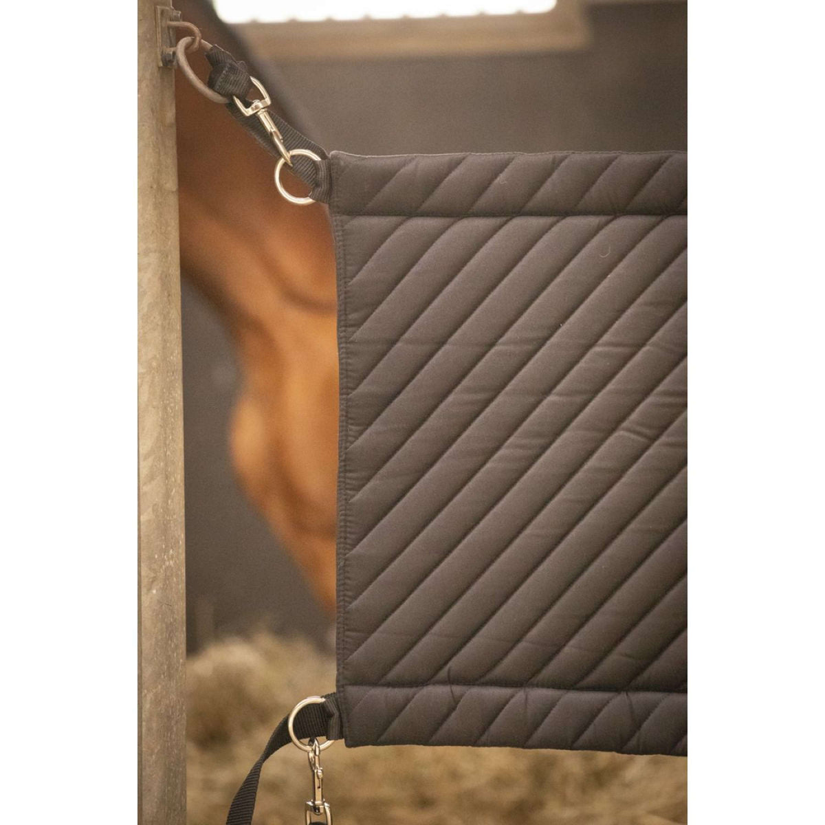 Paddock Stable Cloth Black