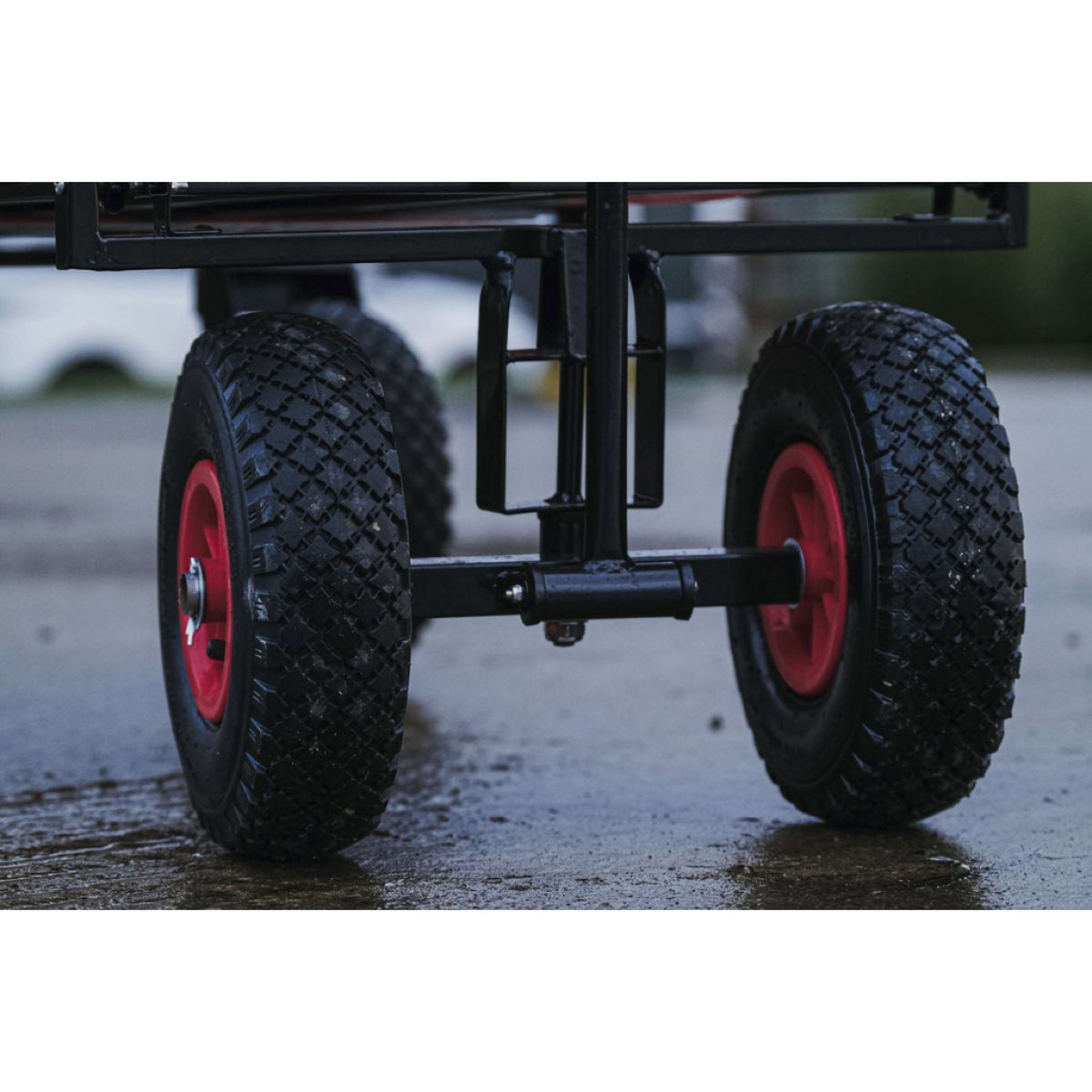 Hippotonic Trolley 4 Wheels Red