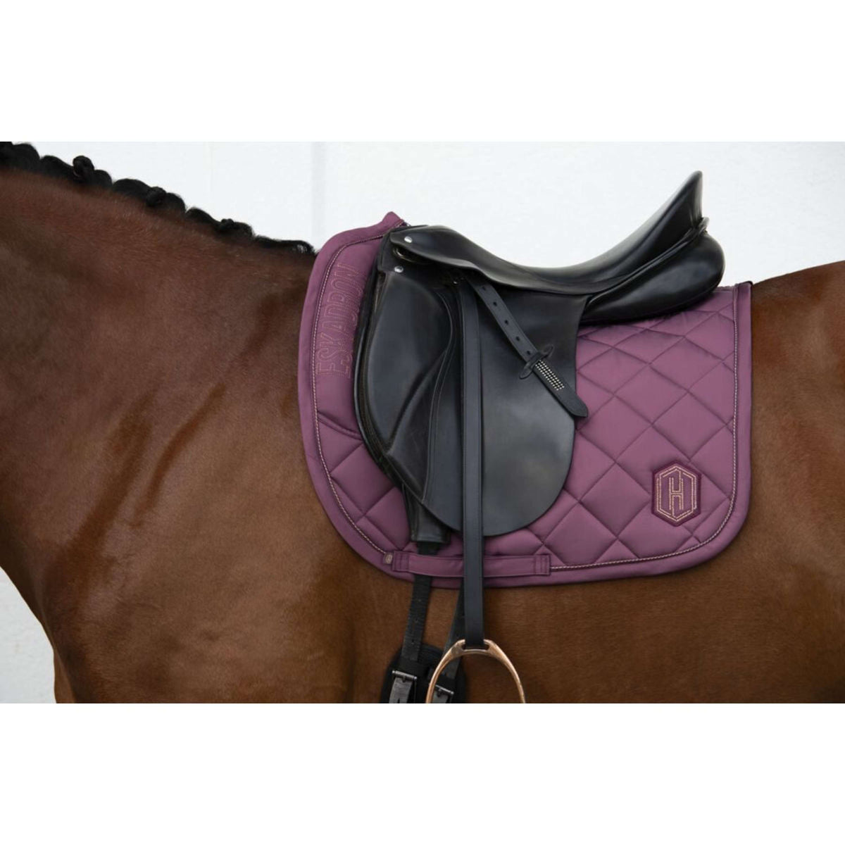 Eskadron Saddlepad Heritage Highgloss Avantgarde Dressage Cassis