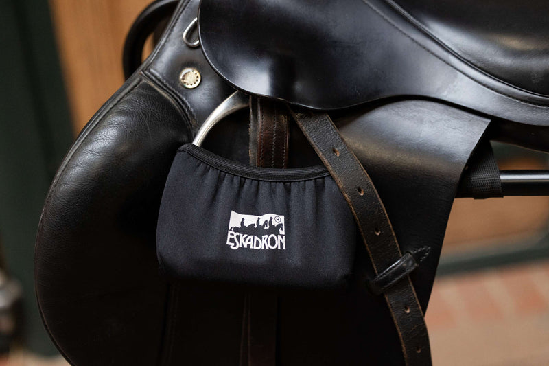 Eskadron Basic Black