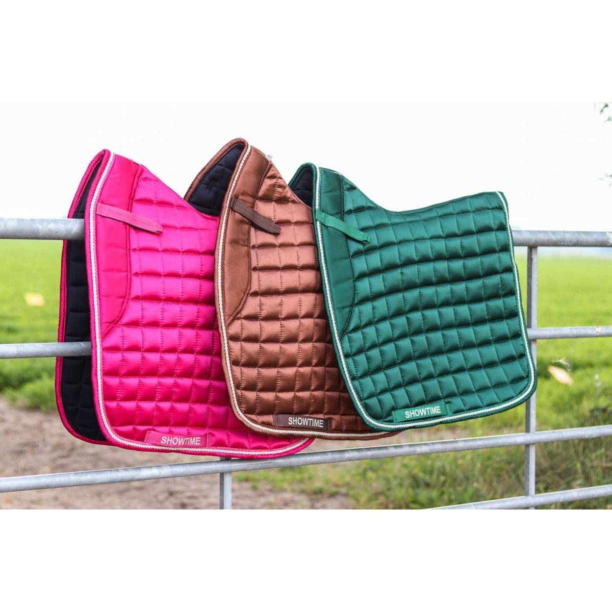 HB Showtime Saddlepad Perfect Choice Dressage Fuchsia