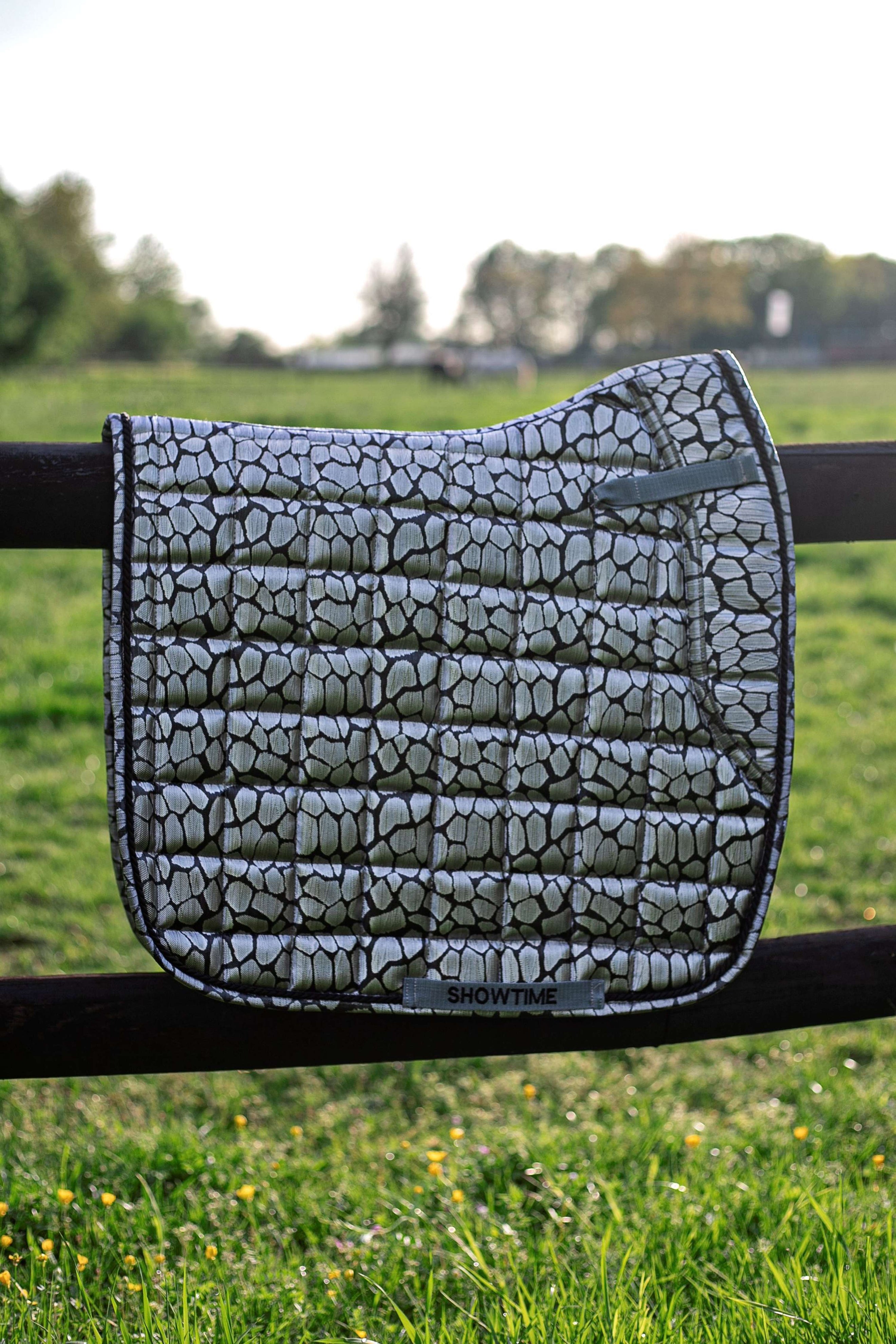 HB Saddlepad Dressage Snake Silver