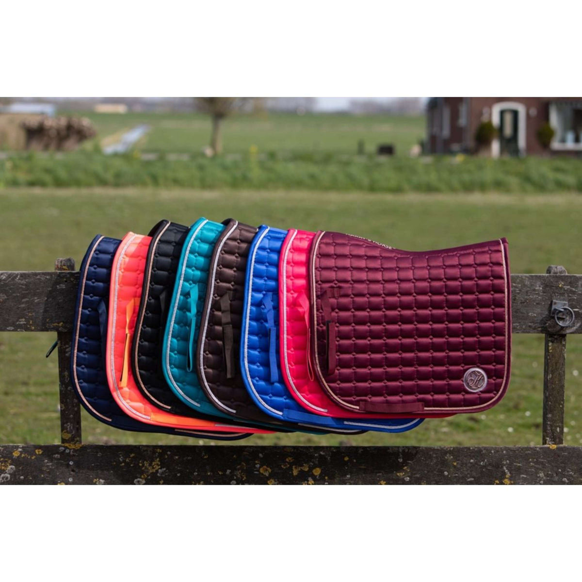 Harry's Horse Saddlepad Reverso Satin III General Purpose Fuchsia