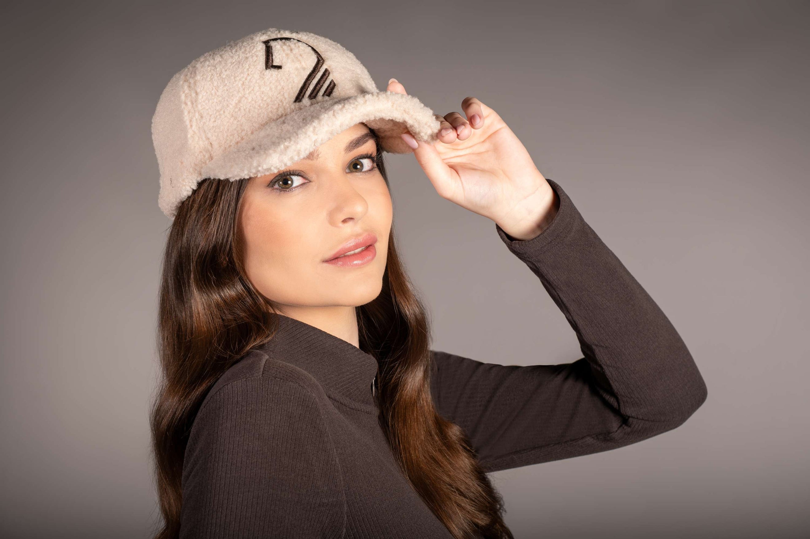 HKM Winter 25/26 Dark Brown