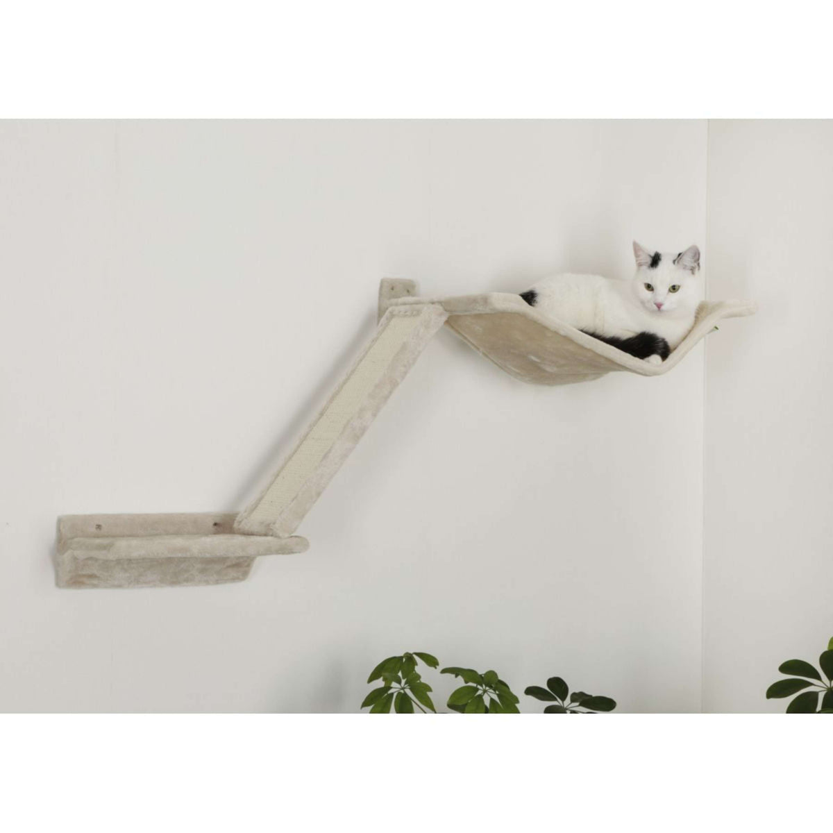 Kerbl Climbing Wall Mount Everest for Cats Beige