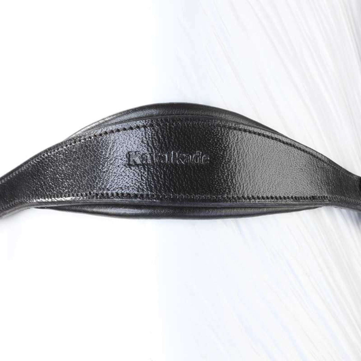 Kavalkade Chest Buckle Caya Black