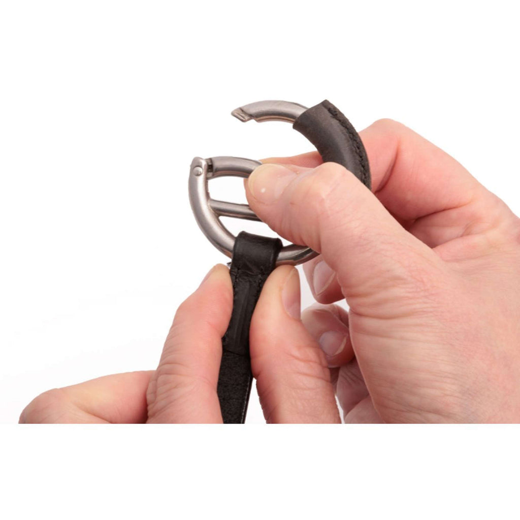 Kavalkade Martingale Azriel Black