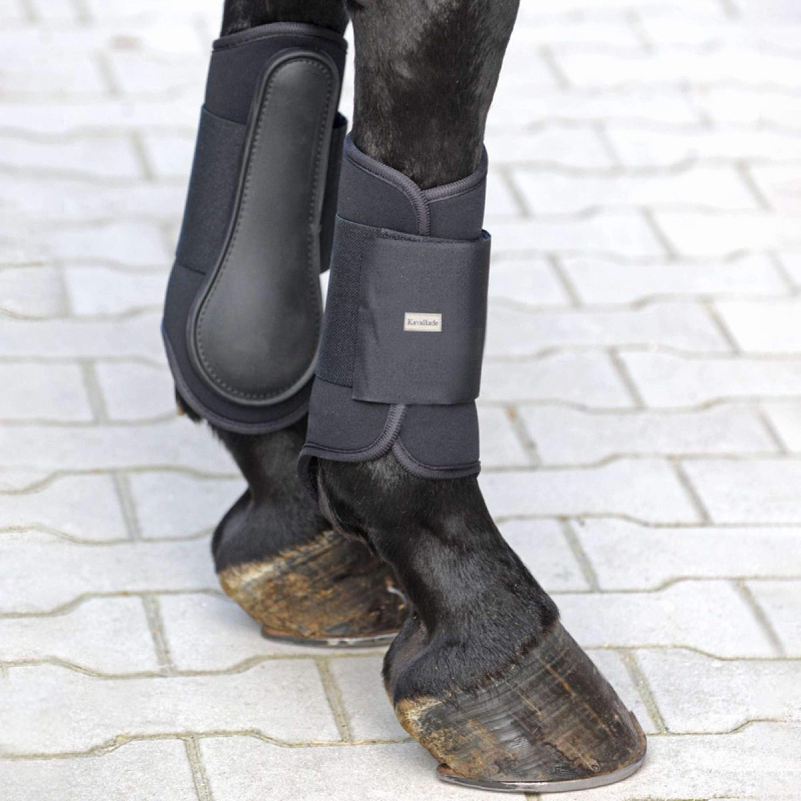 Kavalkade Tendon Boots Softy Front Legs Black
