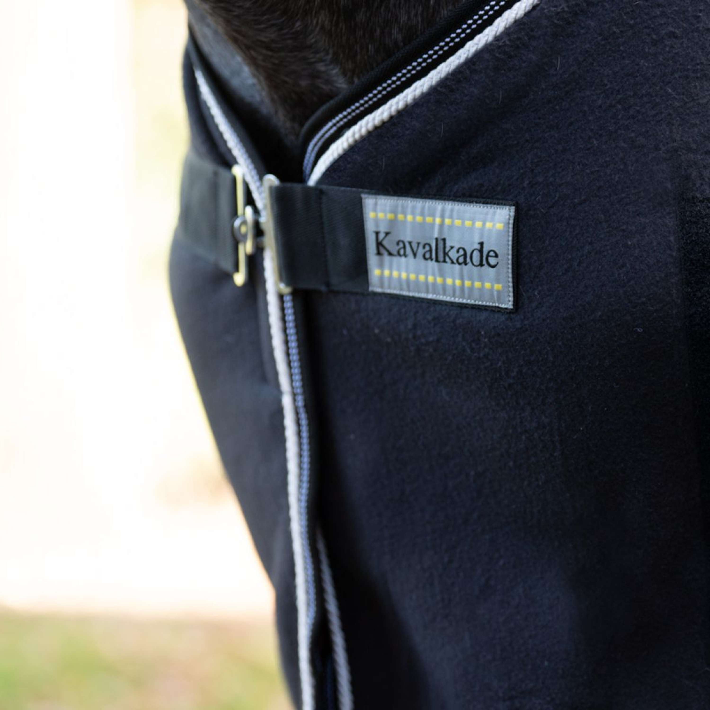 Kavalkade Cooler Removable Chest Flap Black/White