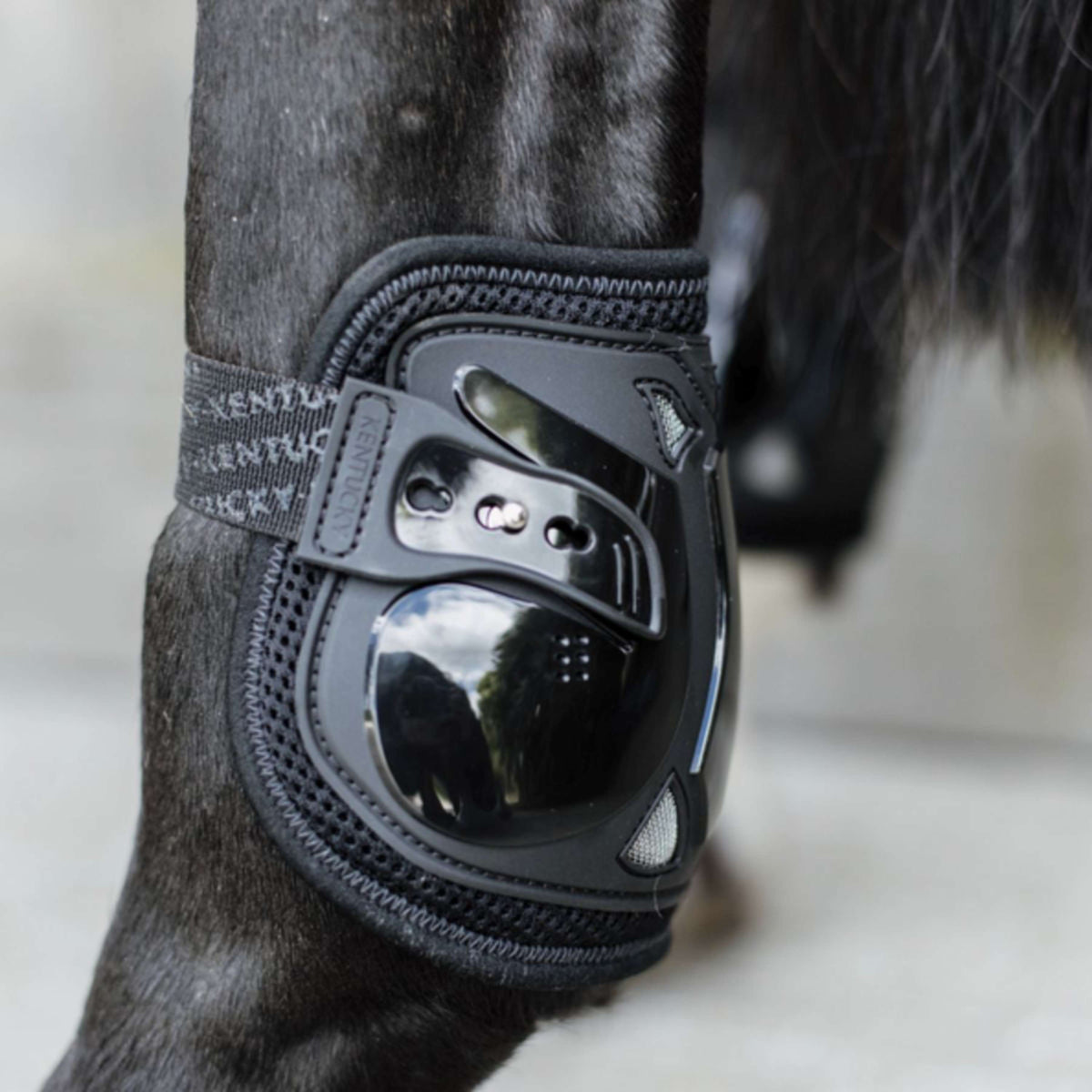 Kentucky Horsewear Bullet guards Moonboots Air Black