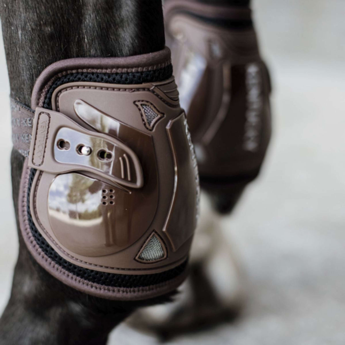 Kentucky Horsewear Bullet guards Moonboots Air Brown