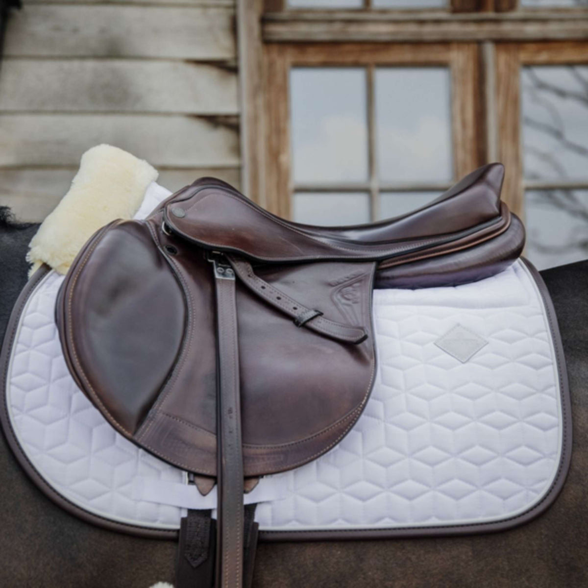 Kentucky Saddlepad Skin Friendly Jumping White