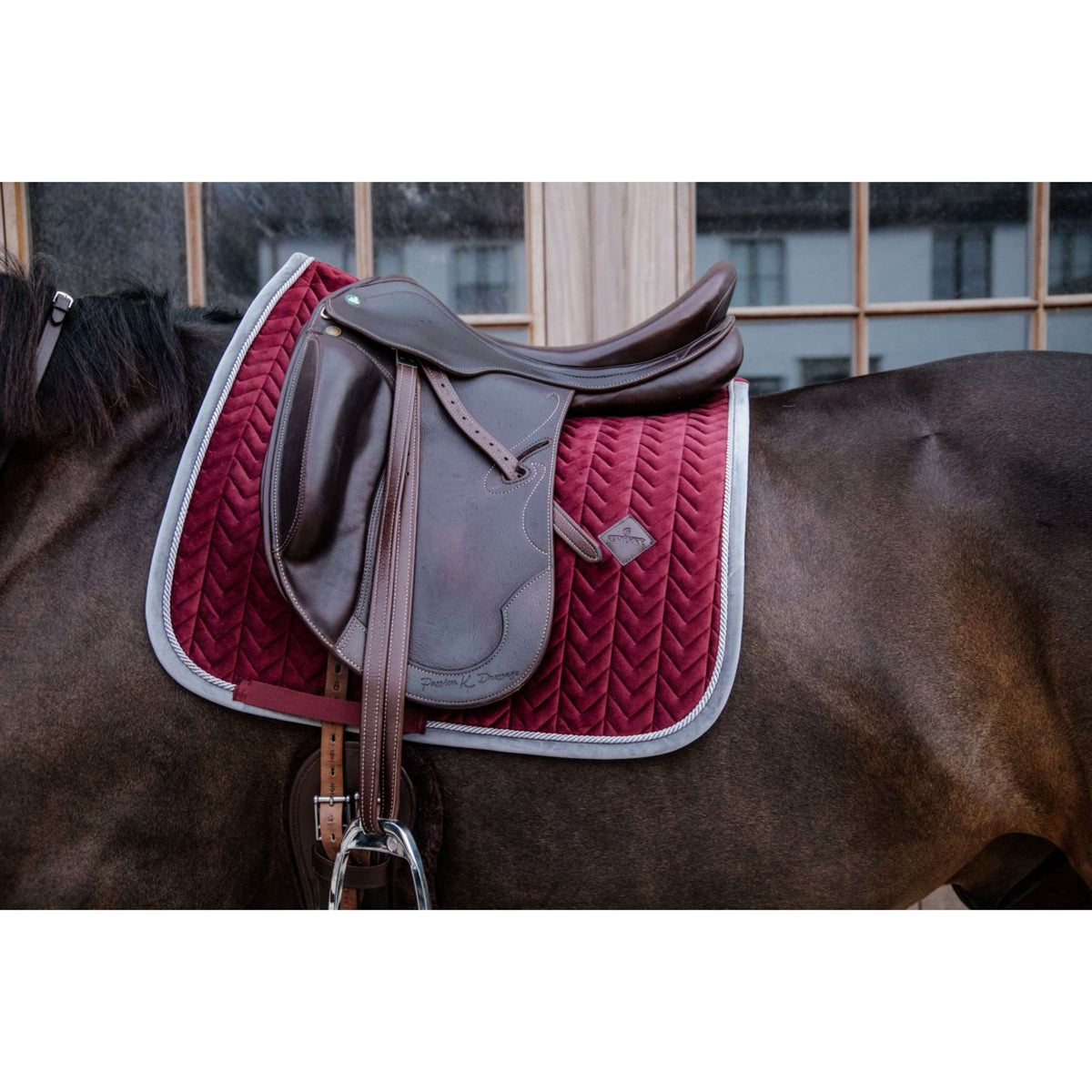 Kentucky Dressage Saddle Pad Classic Contrast Bordeaux