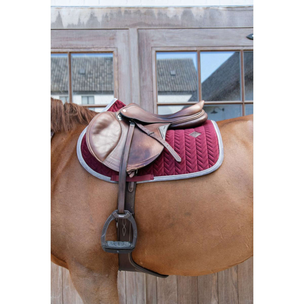 Kentucky Saddlepad Jumping Classic Contrast Bordeaux