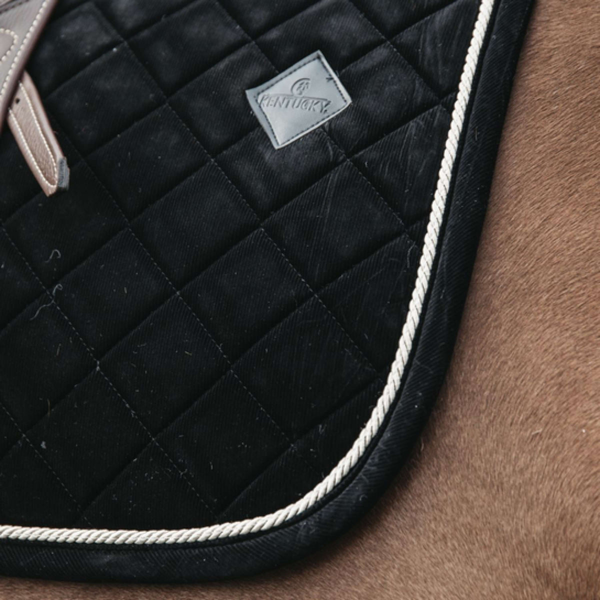 Kentucky Dressage Saddle Pad Corduroy Black