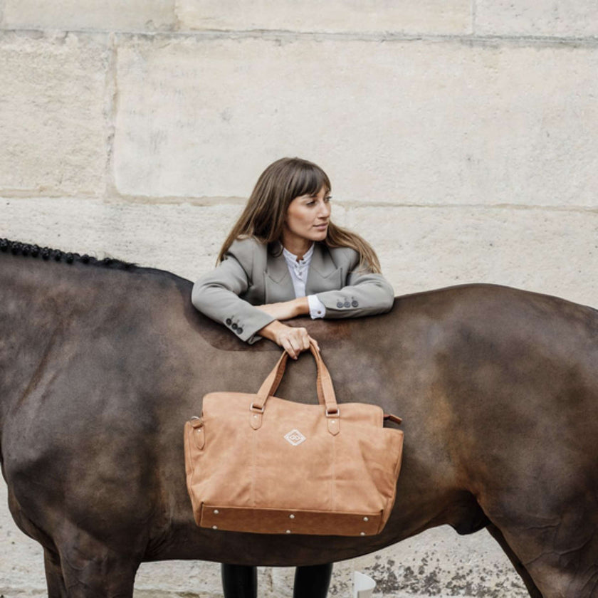 Grooming Deluxe by Kentucky Weekender Chestnut Brown