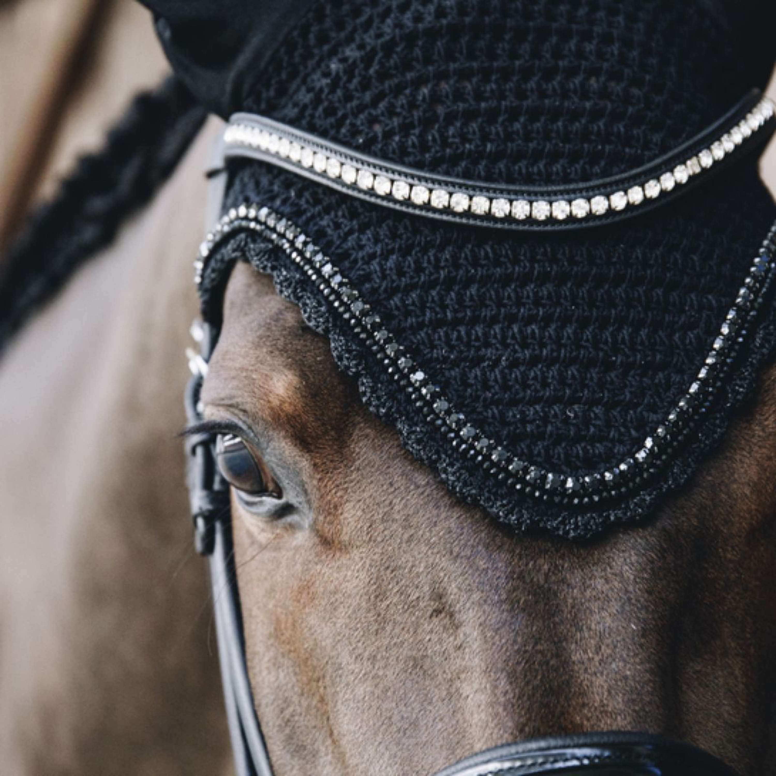 Kentucky Ear Cover Long Stone & Pearl Soundless Black