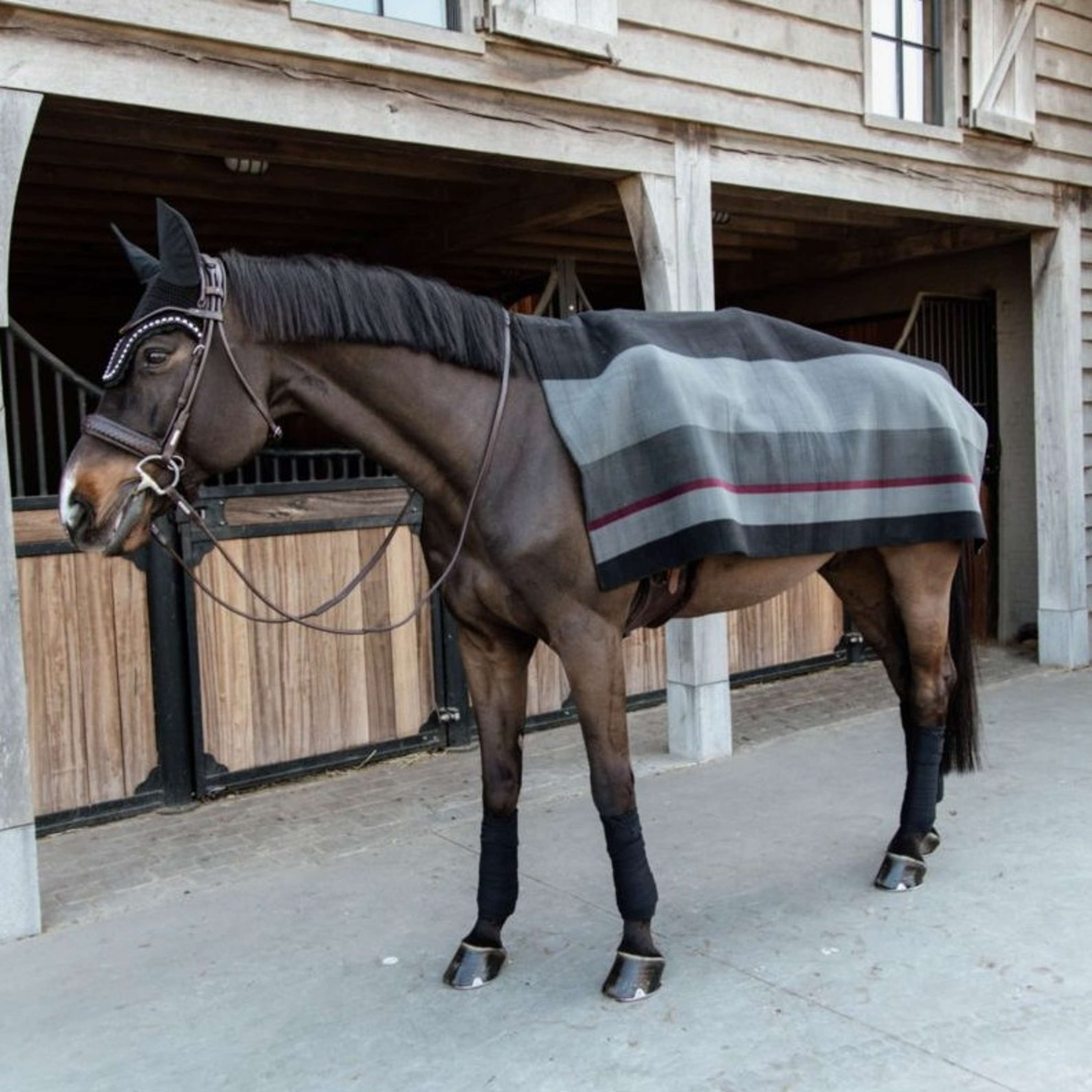 Kentucky Fleece Rug Heavy Square Stripes Black/Grey